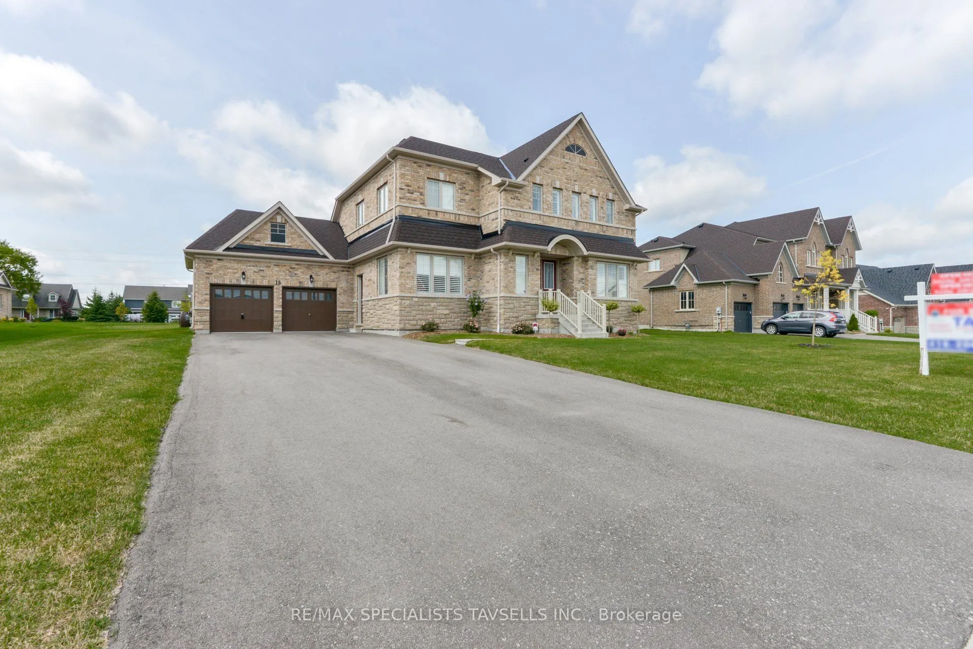 16 Meek Avenue