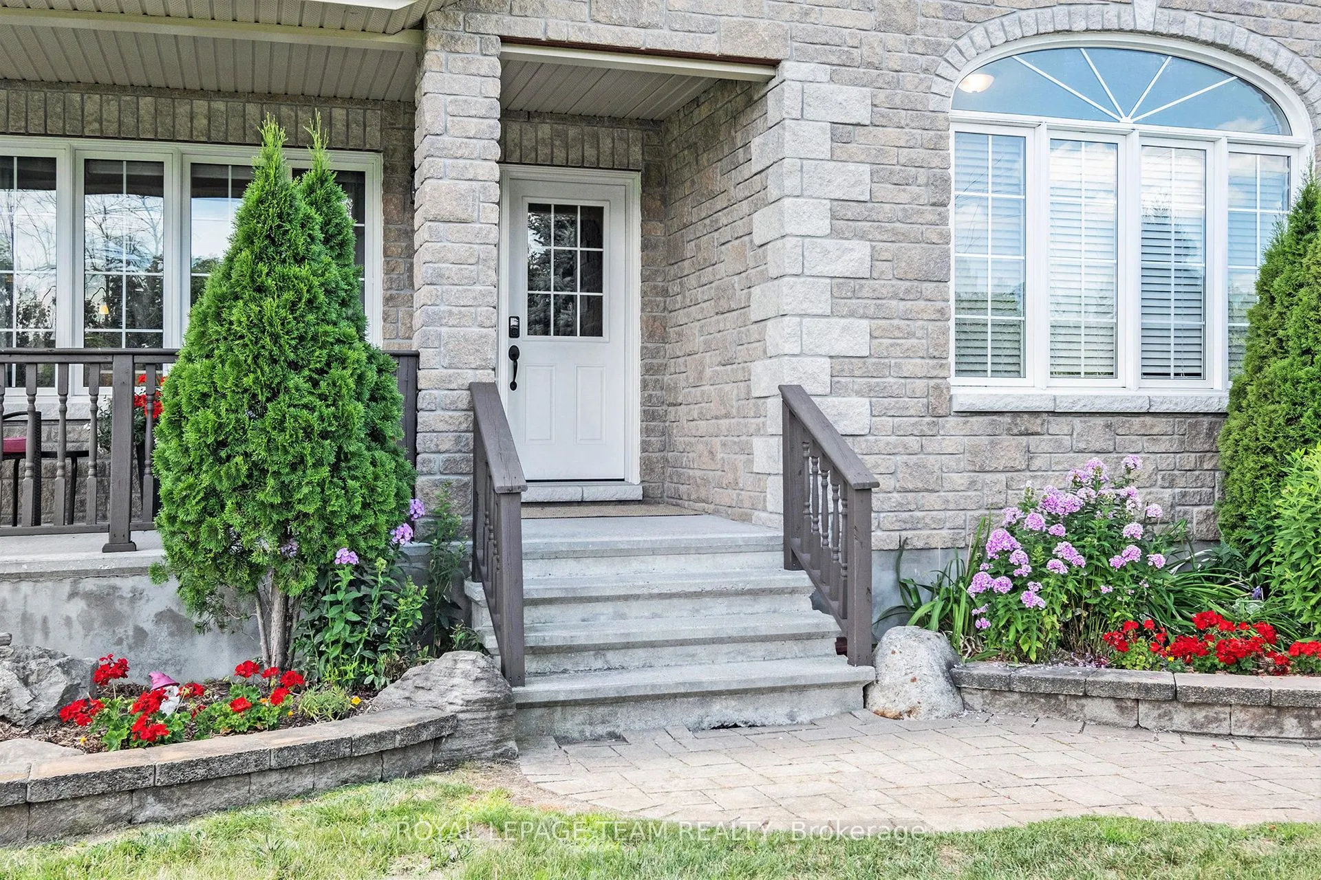 124 STONEWALK Drive