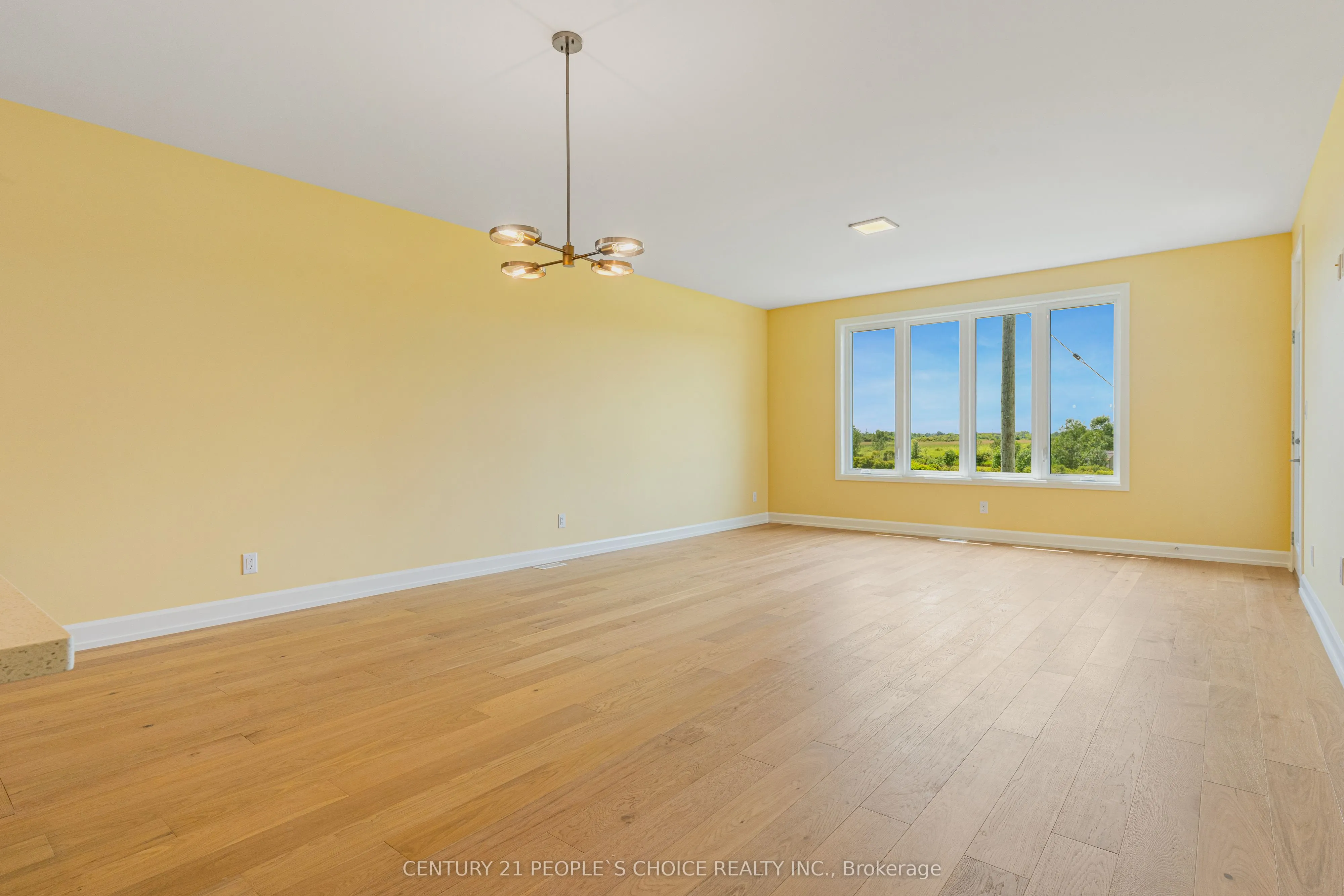 3947 Mitchell Crescent