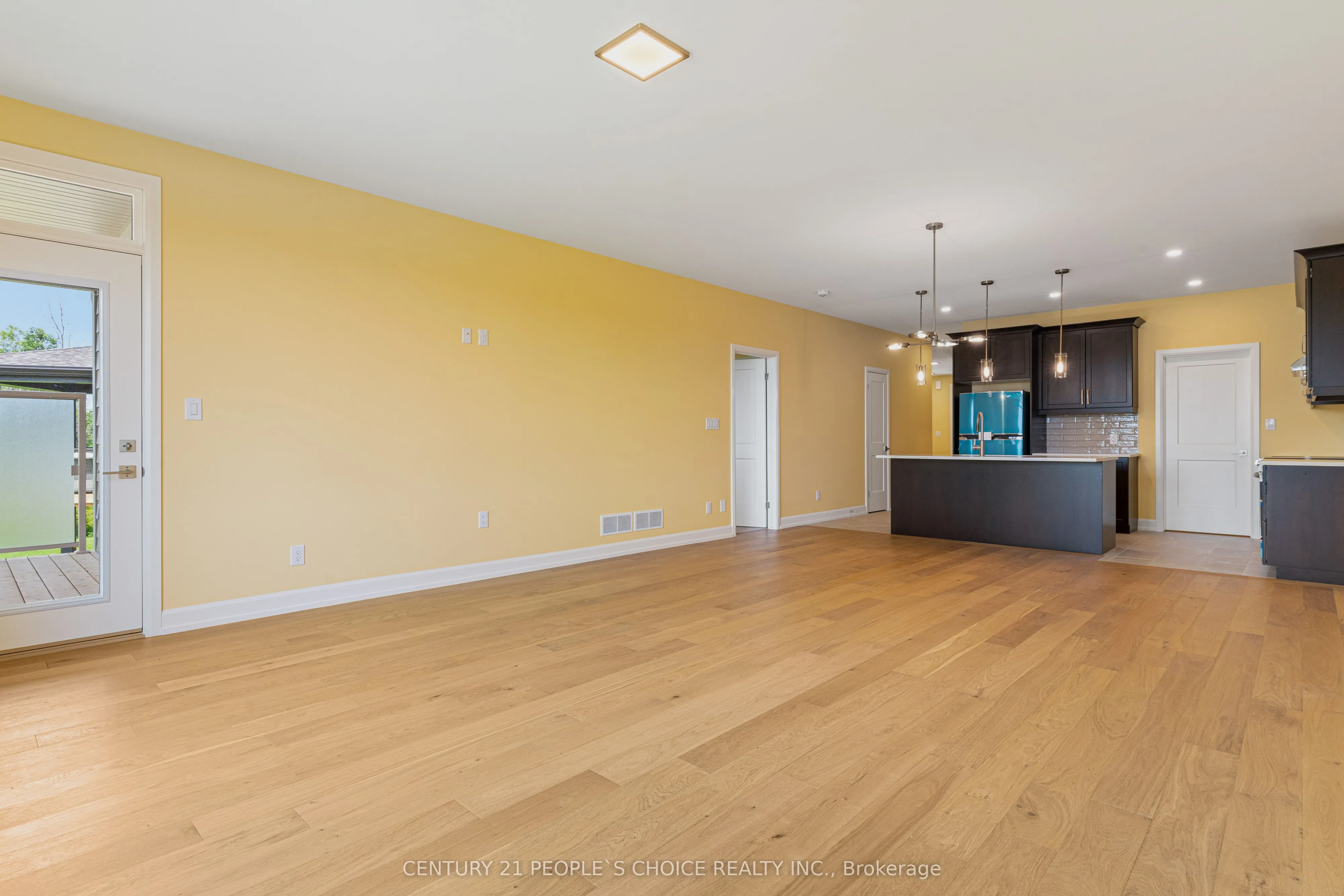 3947 Mitchell Crescent