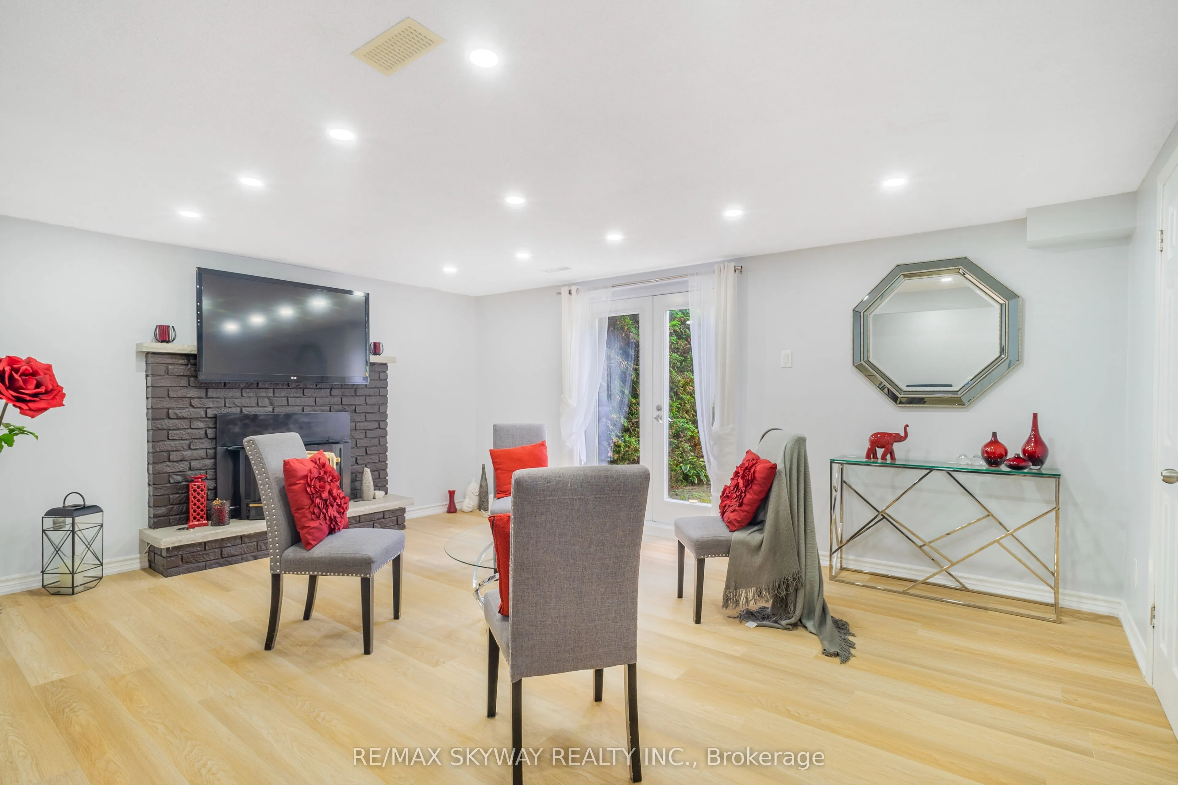 47 Erin Heights Drive