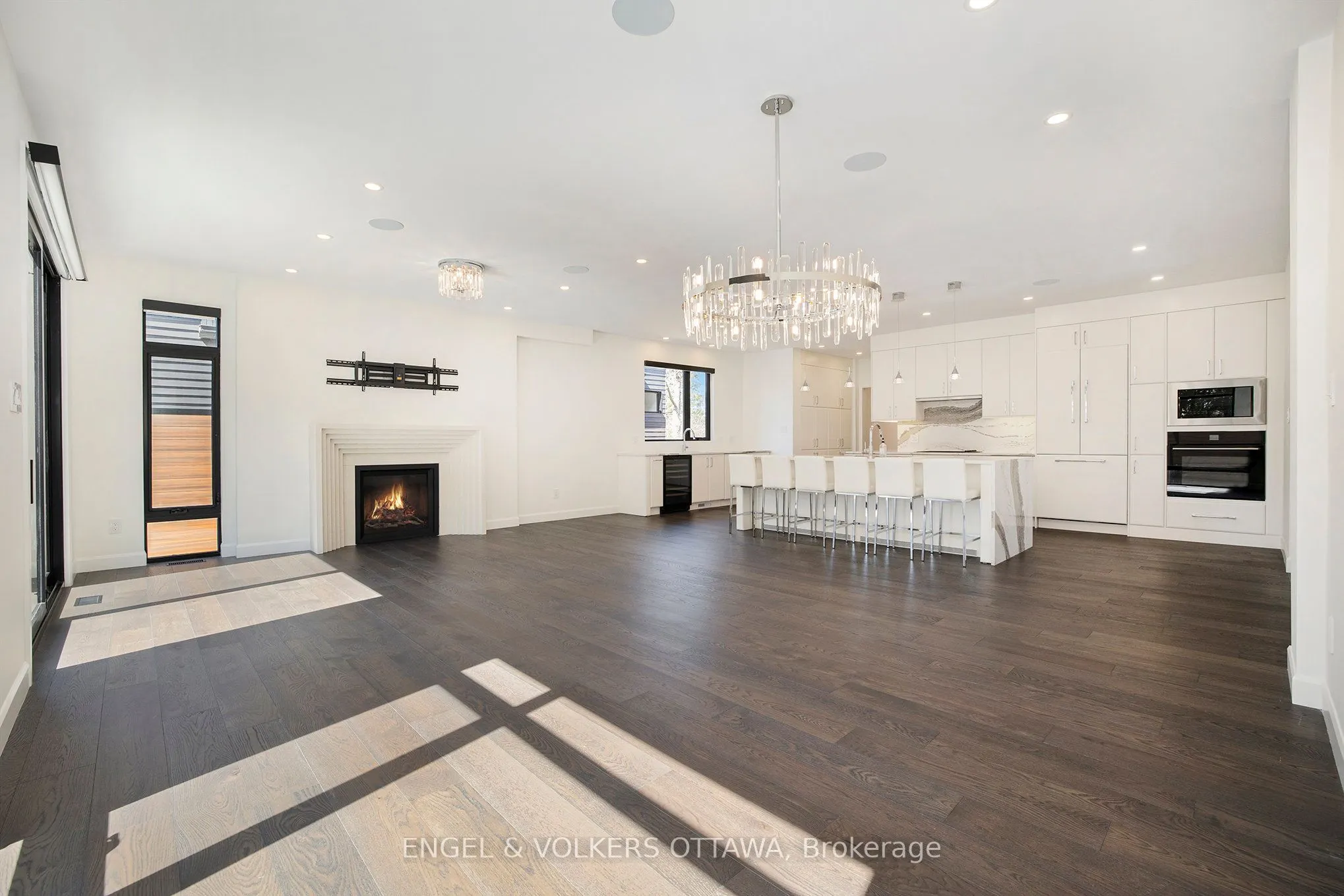 888 Melwood Avenue