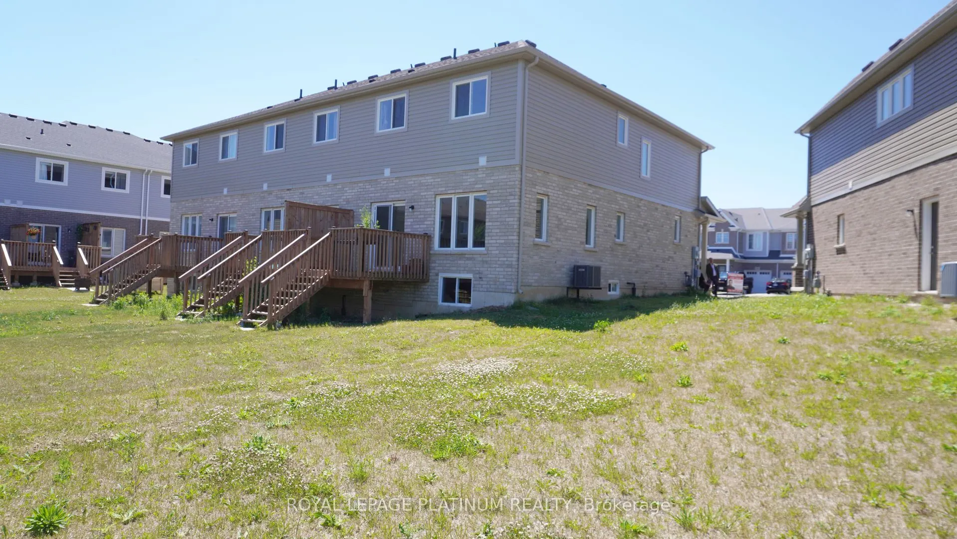 32 Sunflower Place