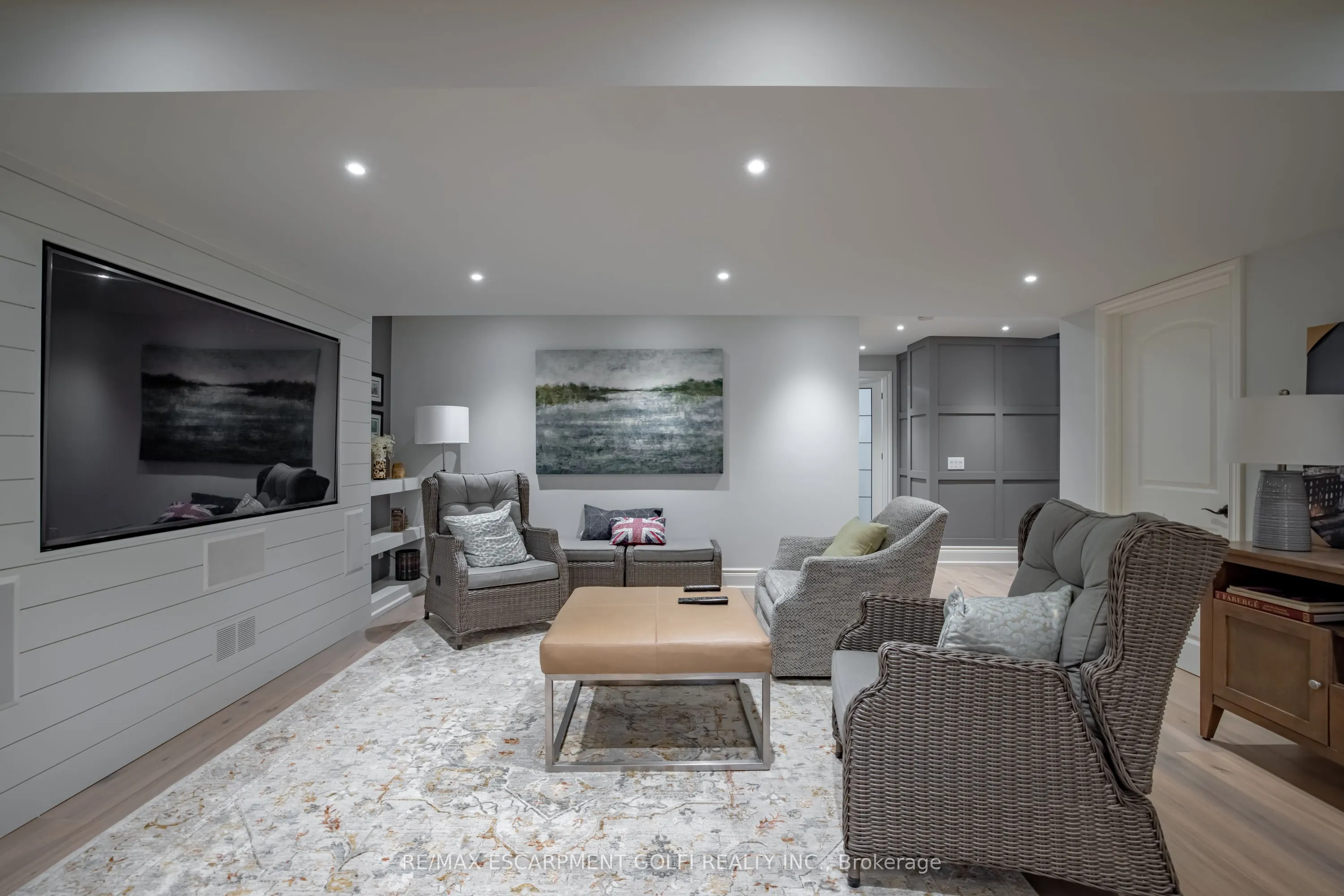 12 Firelane 11A Road