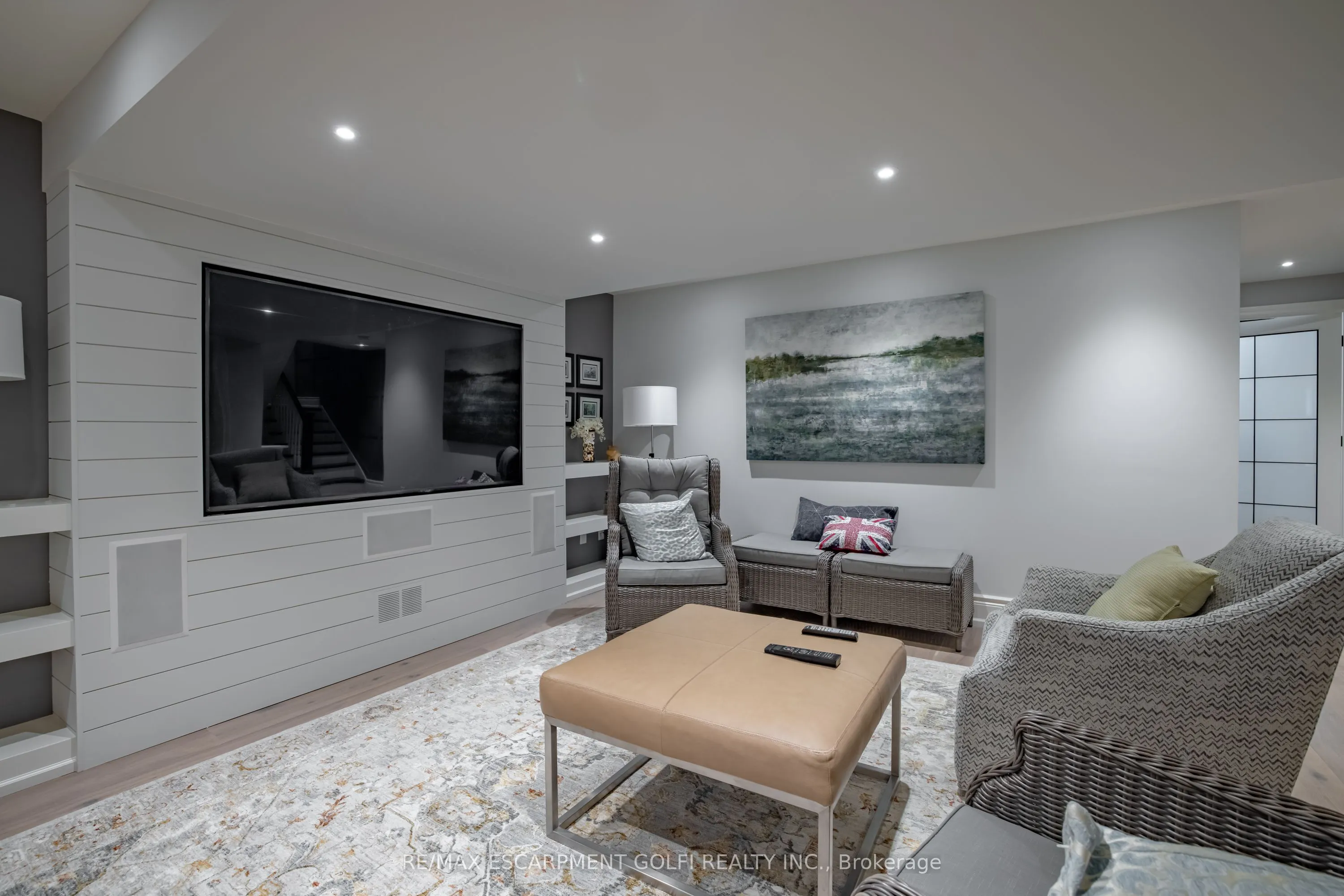12 Firelane 11A Road