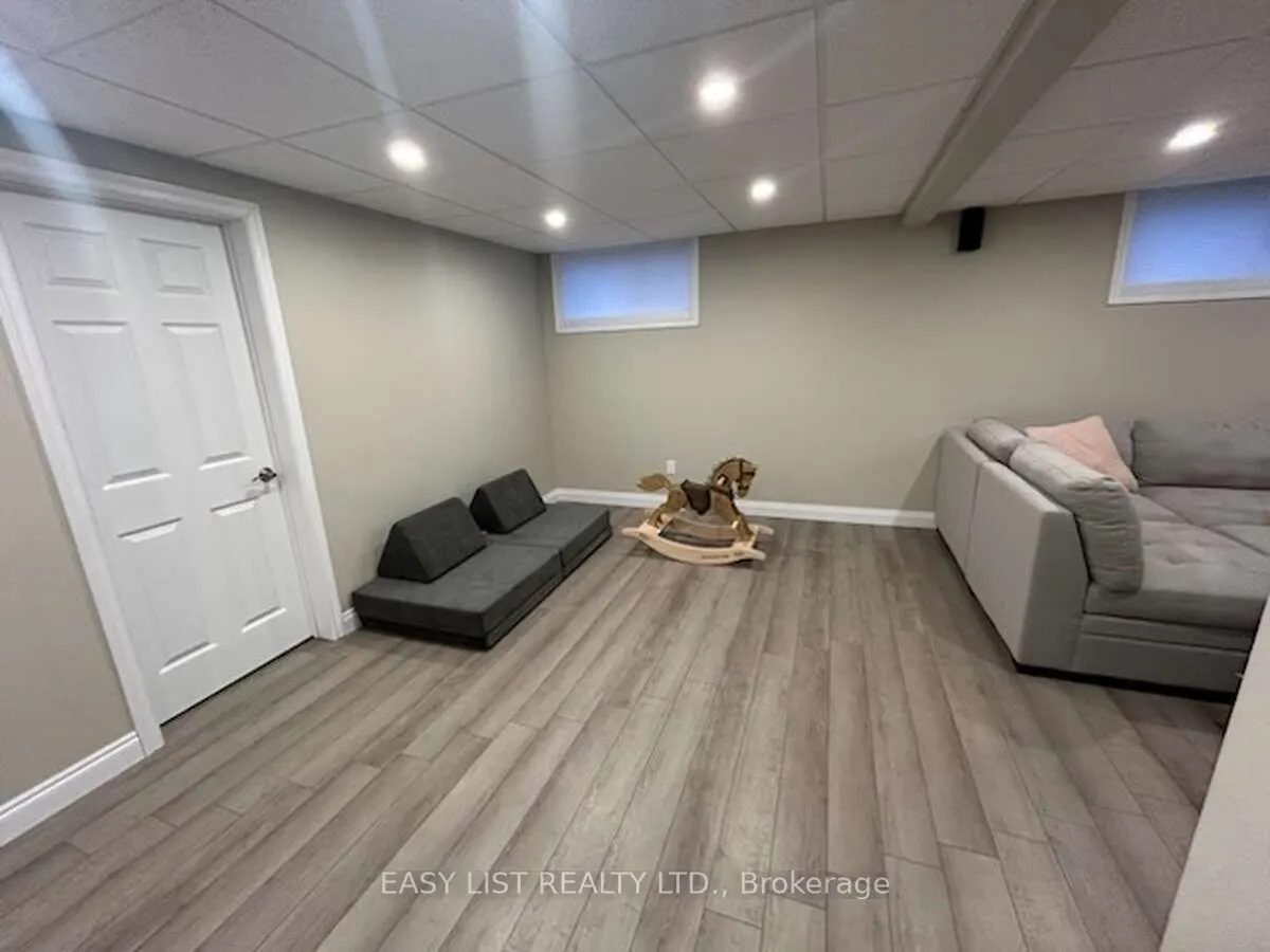 2685 Tourangeau Road