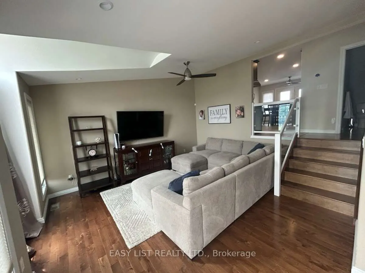 2685 Tourangeau Road