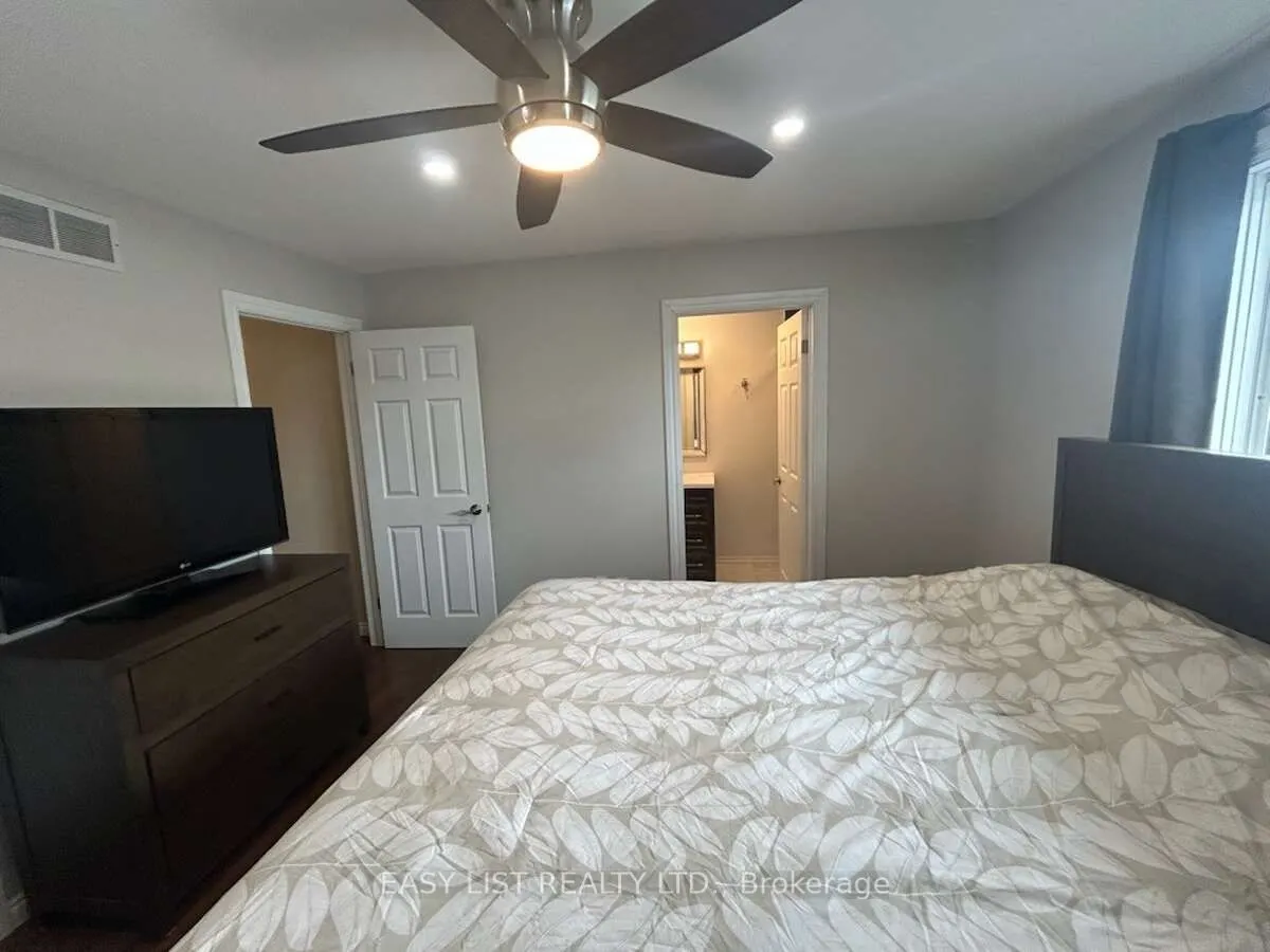 2685 Tourangeau Road
