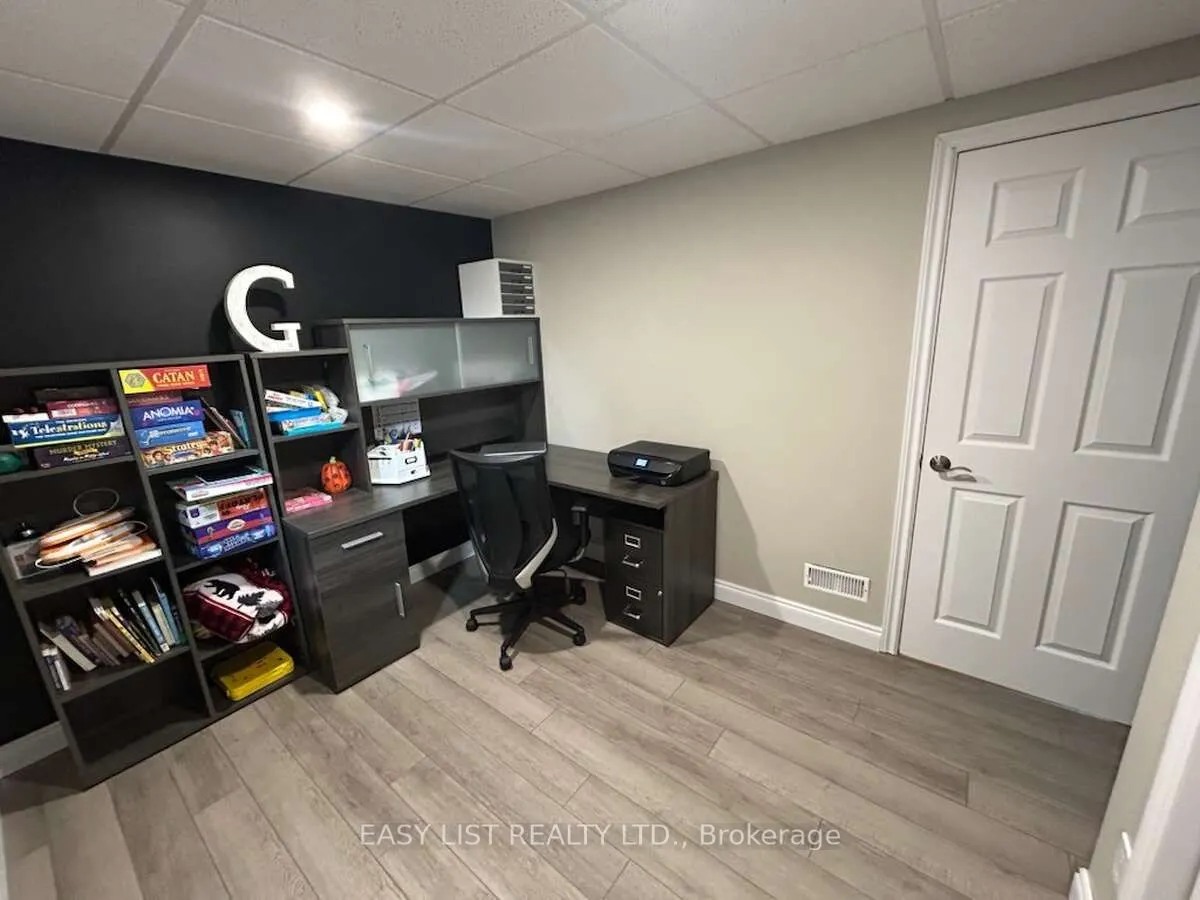 2685 Tourangeau Road