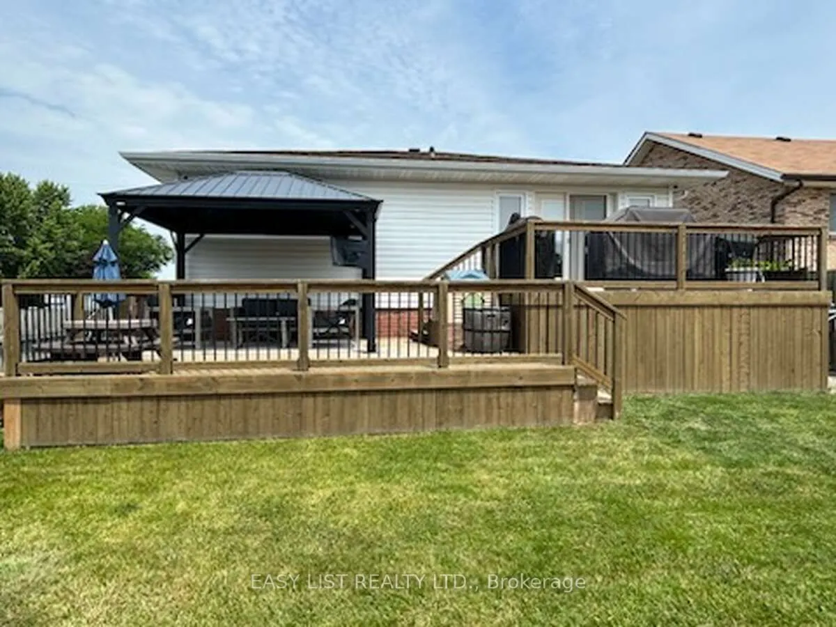 2685 Tourangeau Road