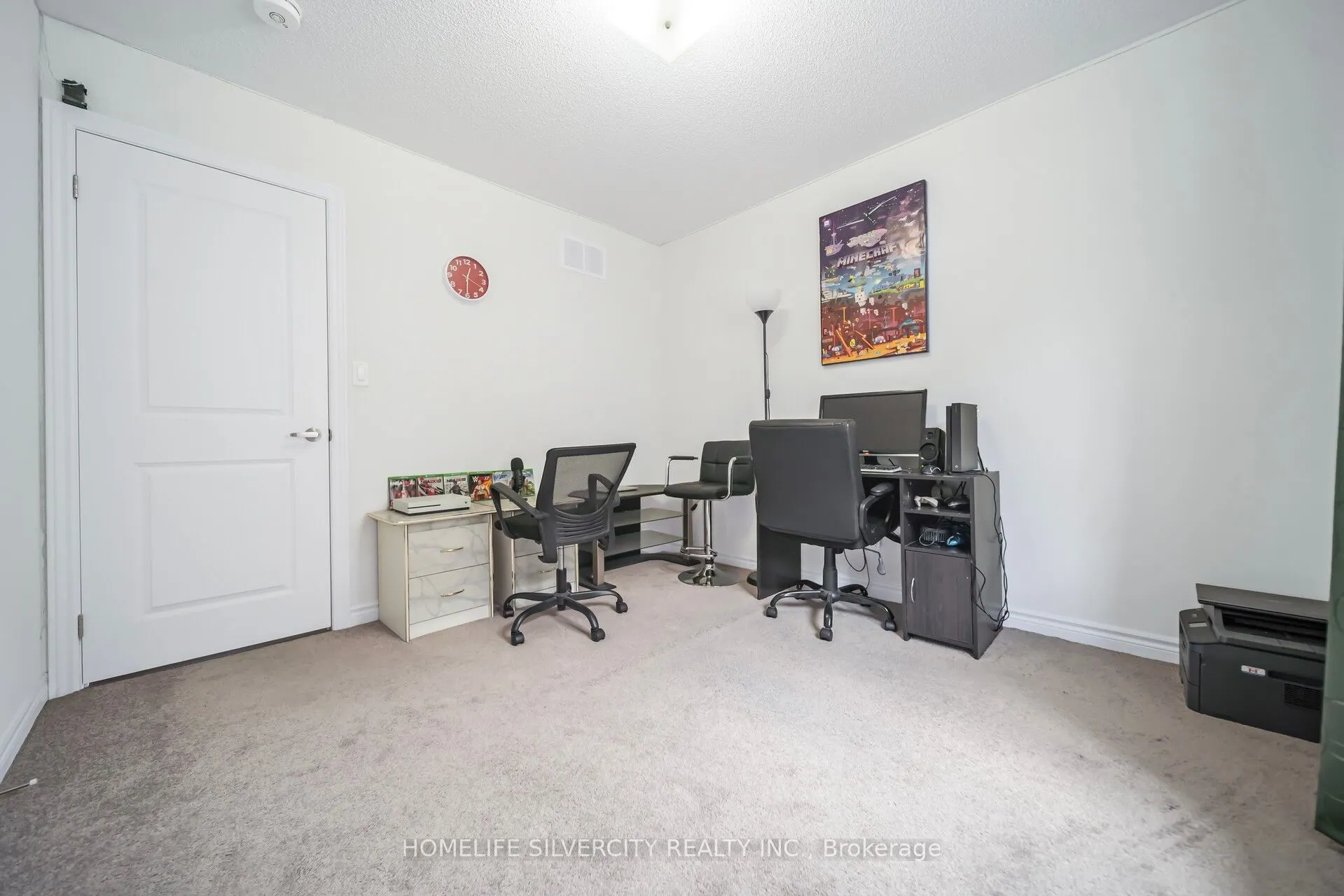 44 Cottonwood Crescent