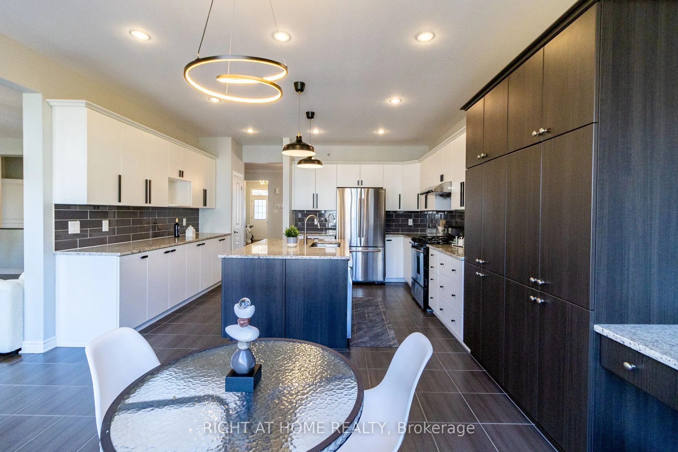 204 Cooks Mill Crescent