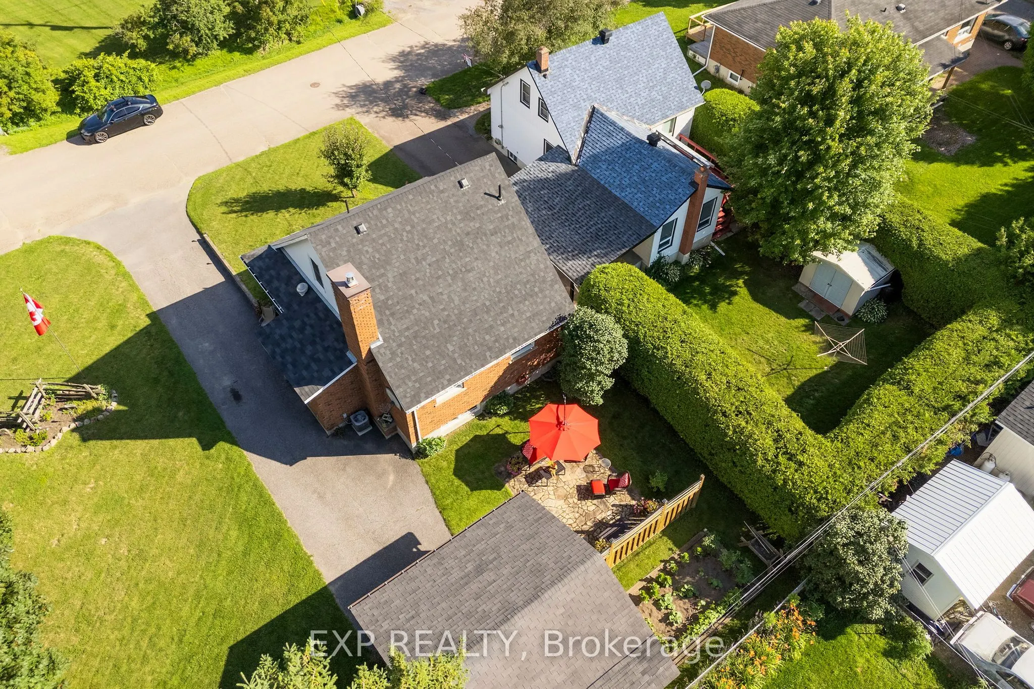84 Graham Avenue