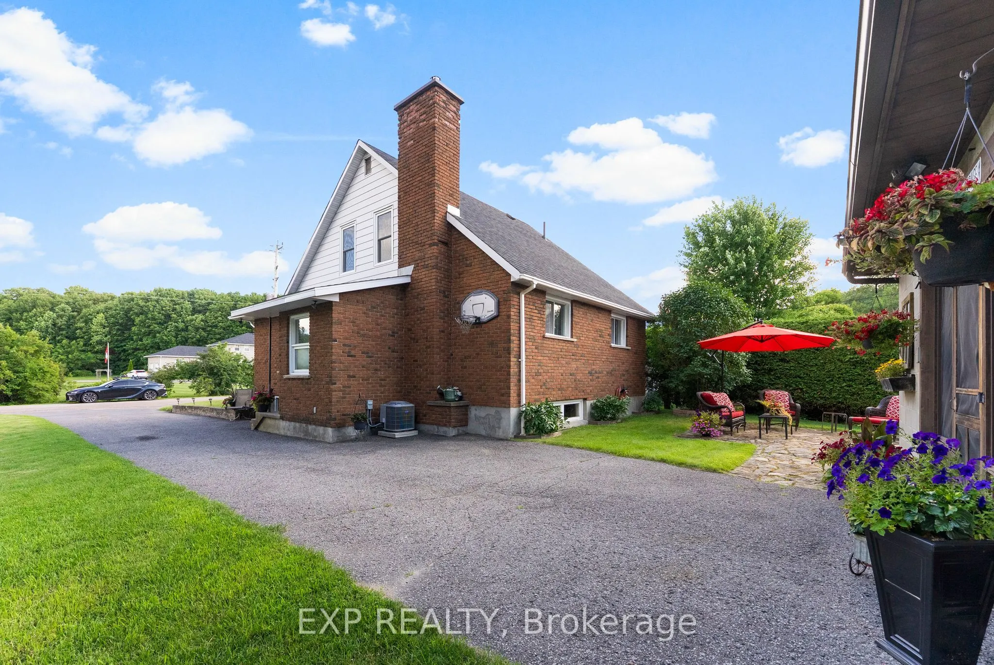 84 Graham Avenue