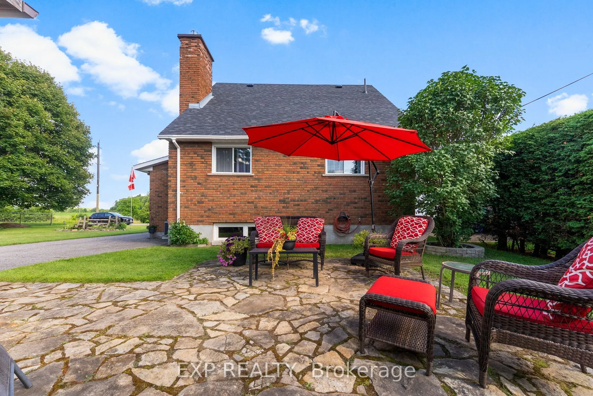 84 Graham Avenue