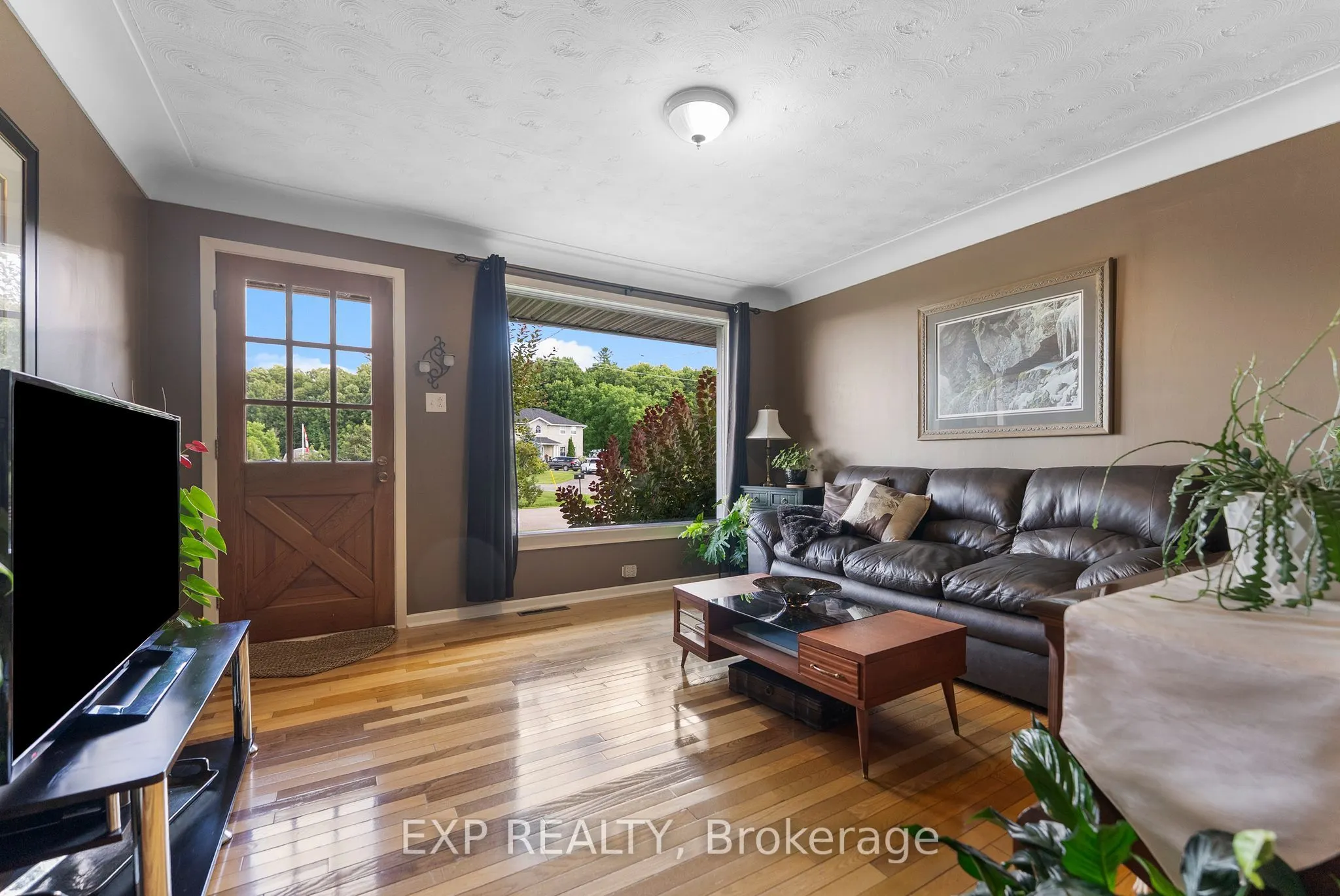 84 Graham Avenue