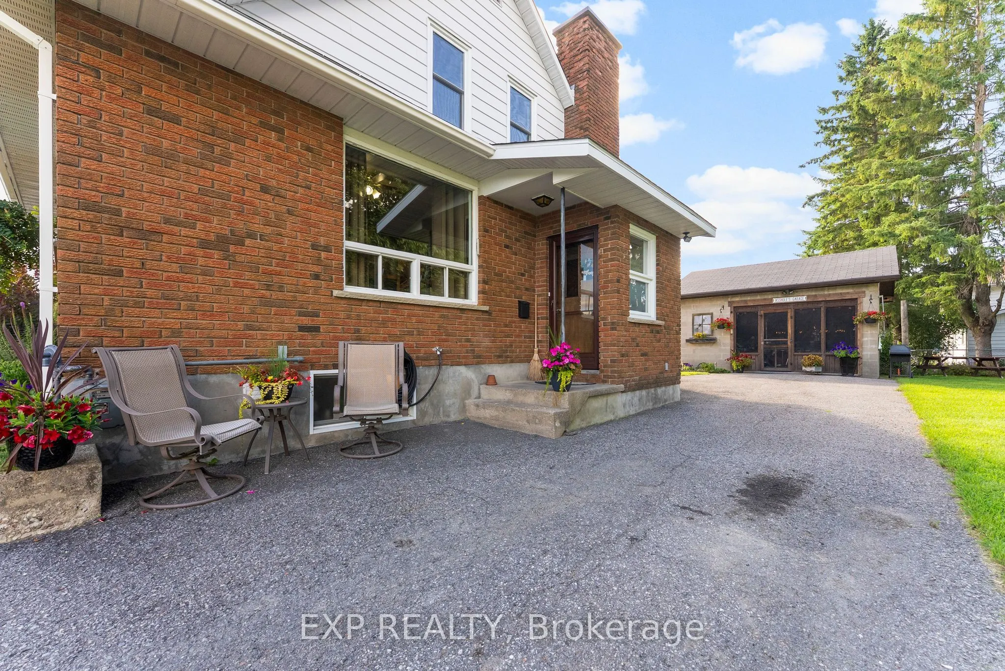 84 Graham Avenue