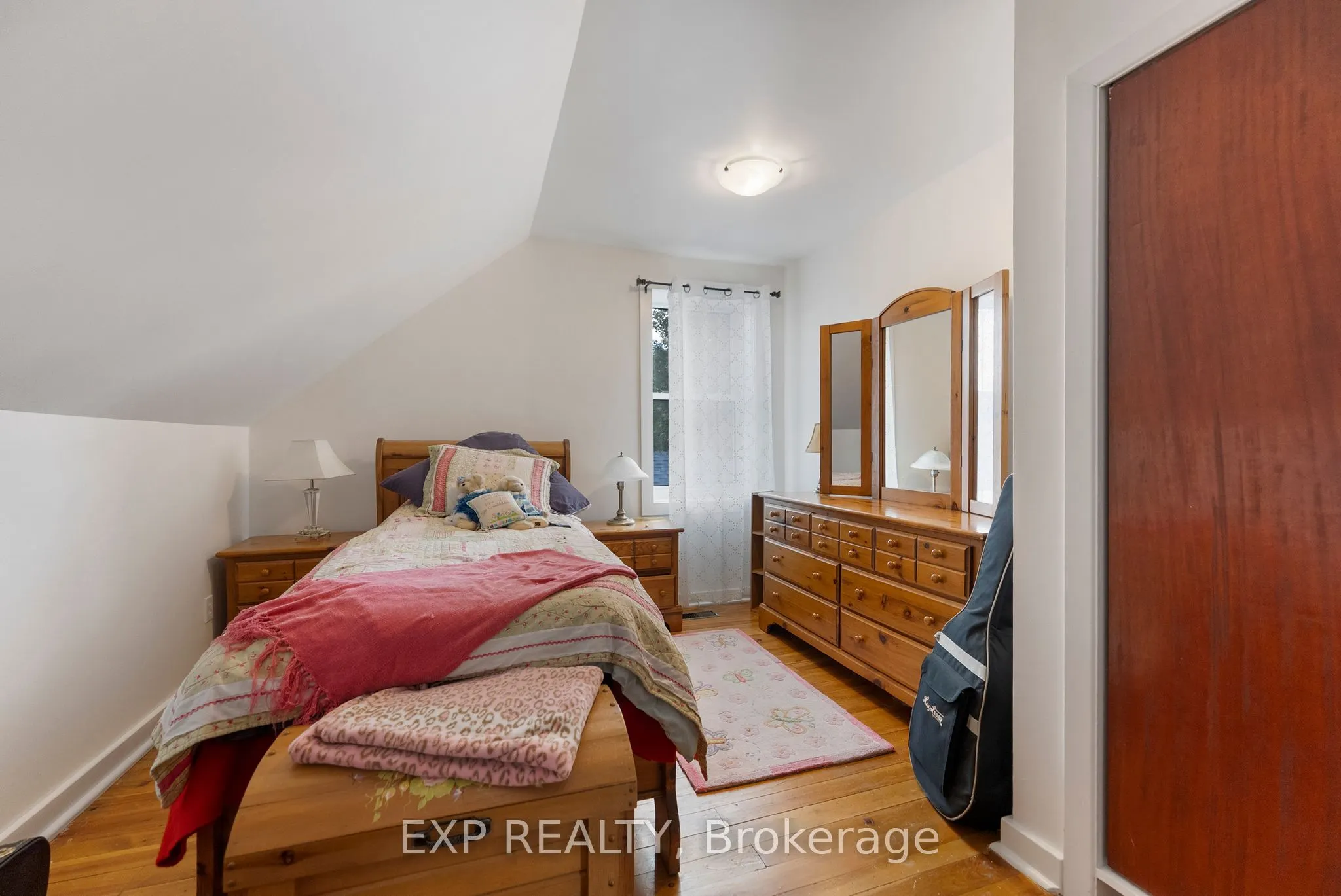 84 Graham Avenue