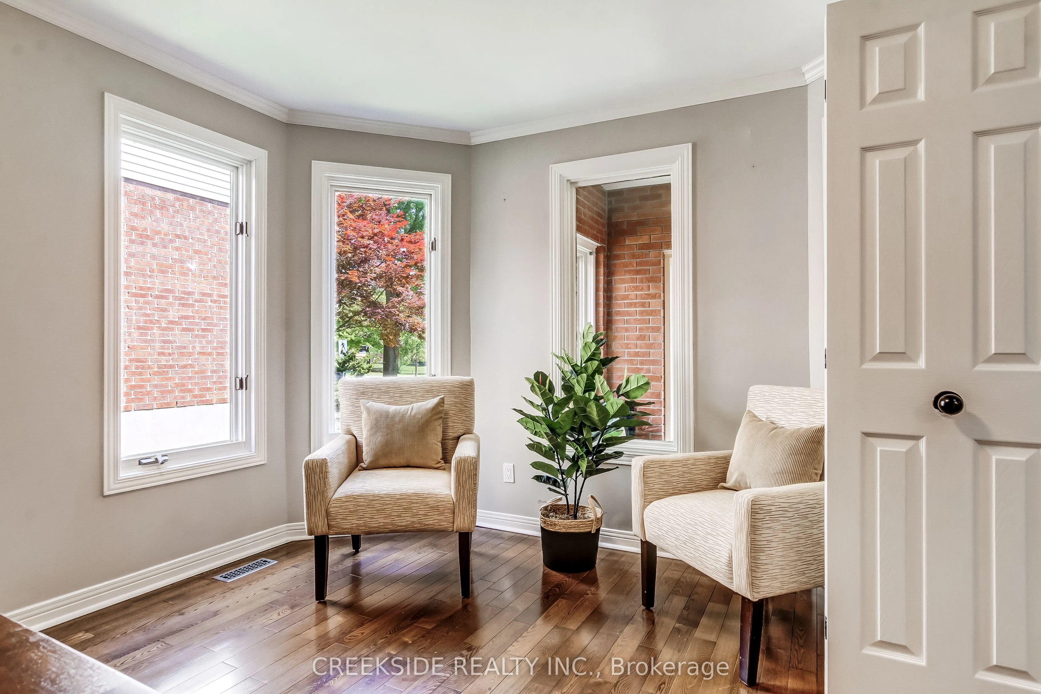 1637 Hastings Drive