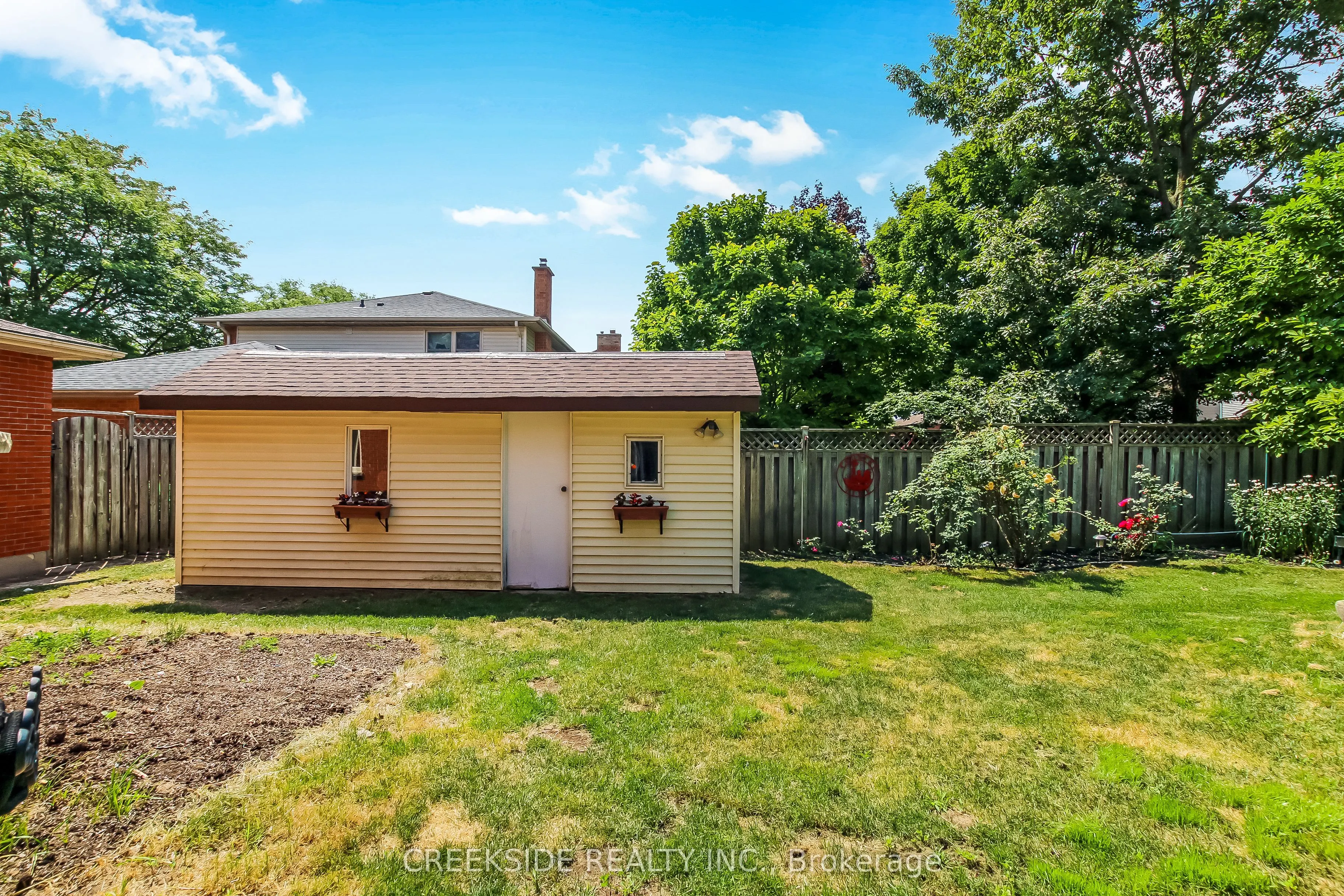 1637 Hastings Drive