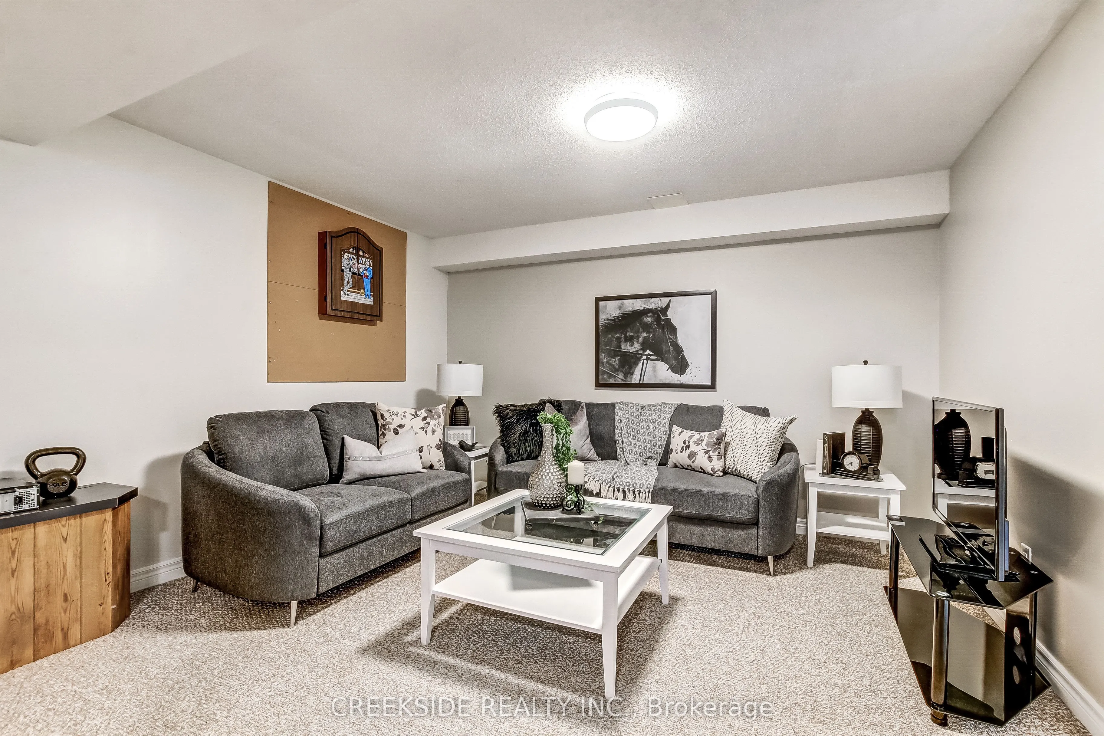 1637 Hastings Drive