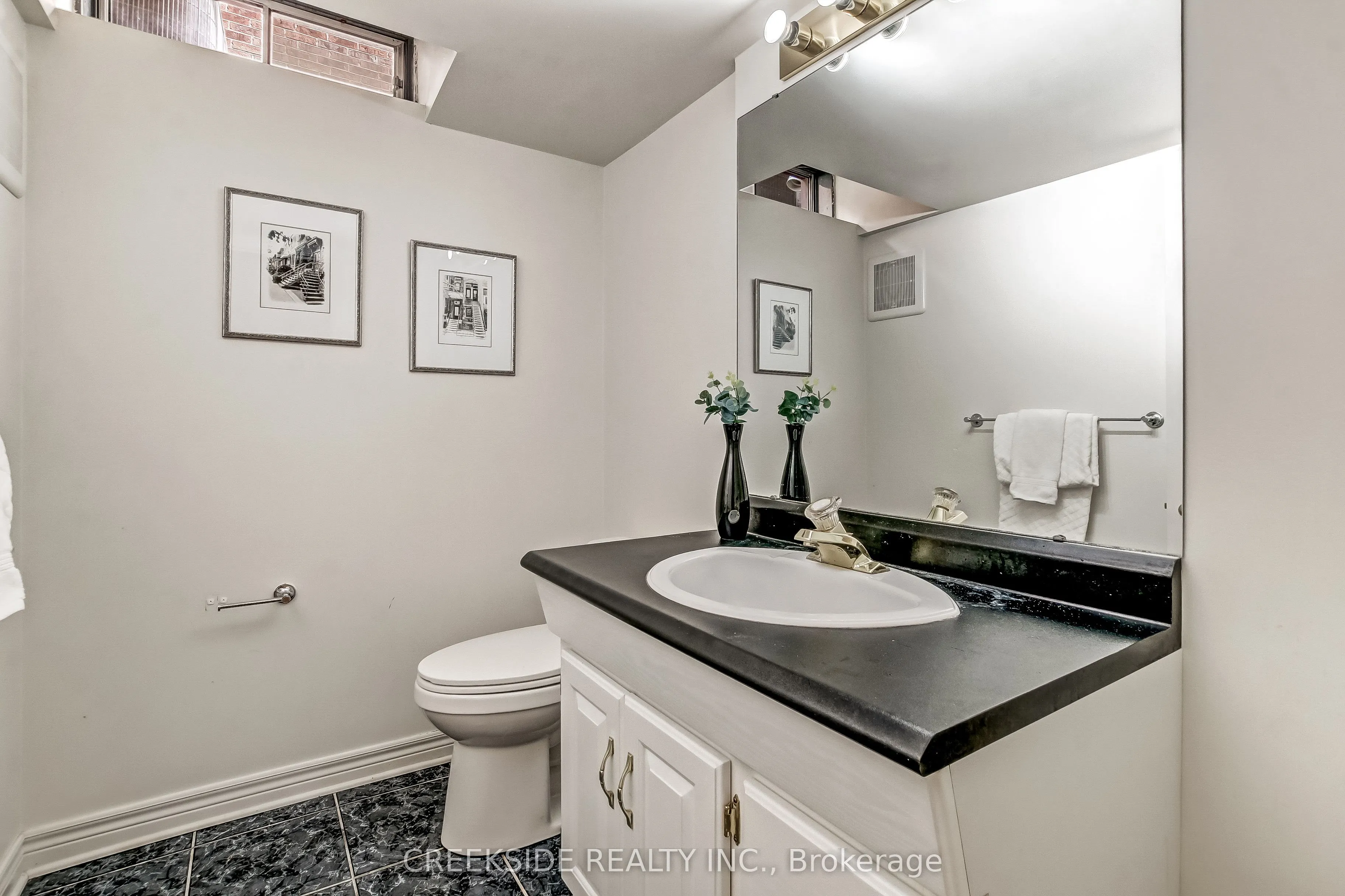 1637 Hastings Drive