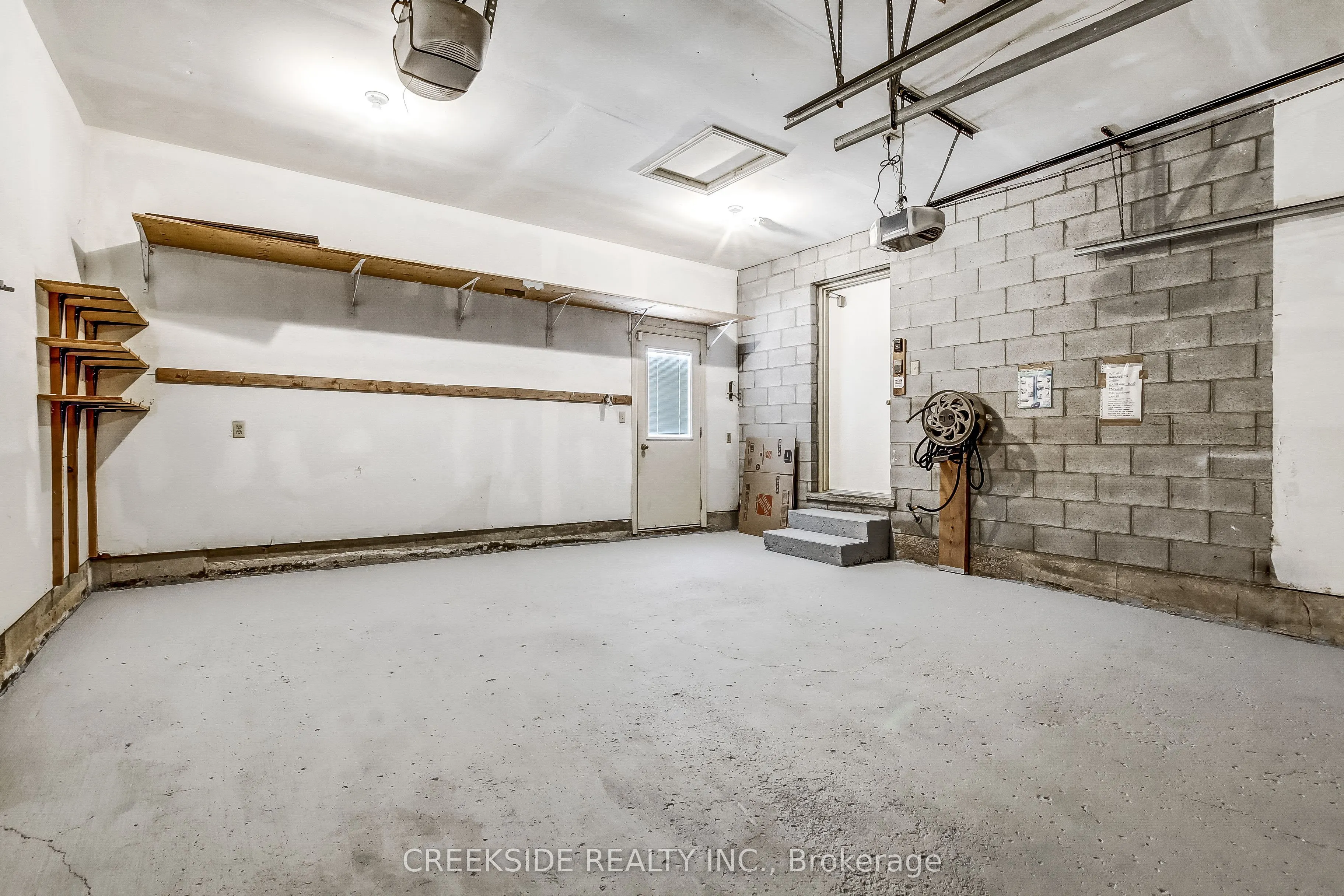1637 Hastings Drive
