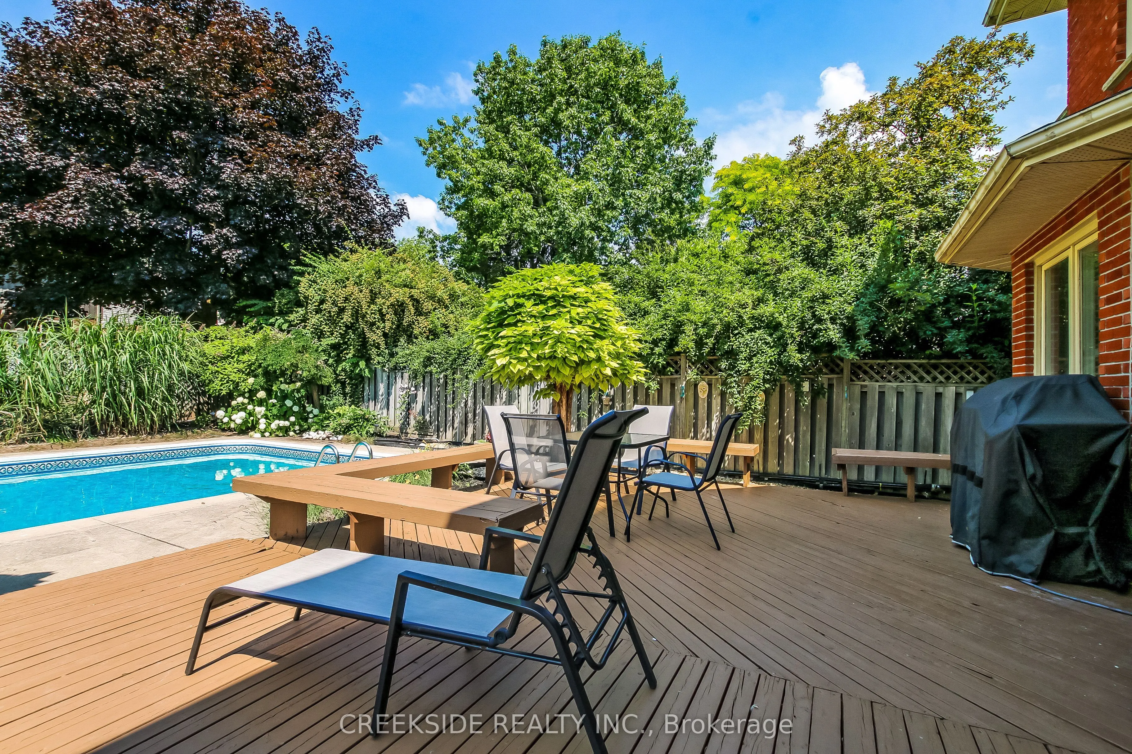 1637 Hastings Drive