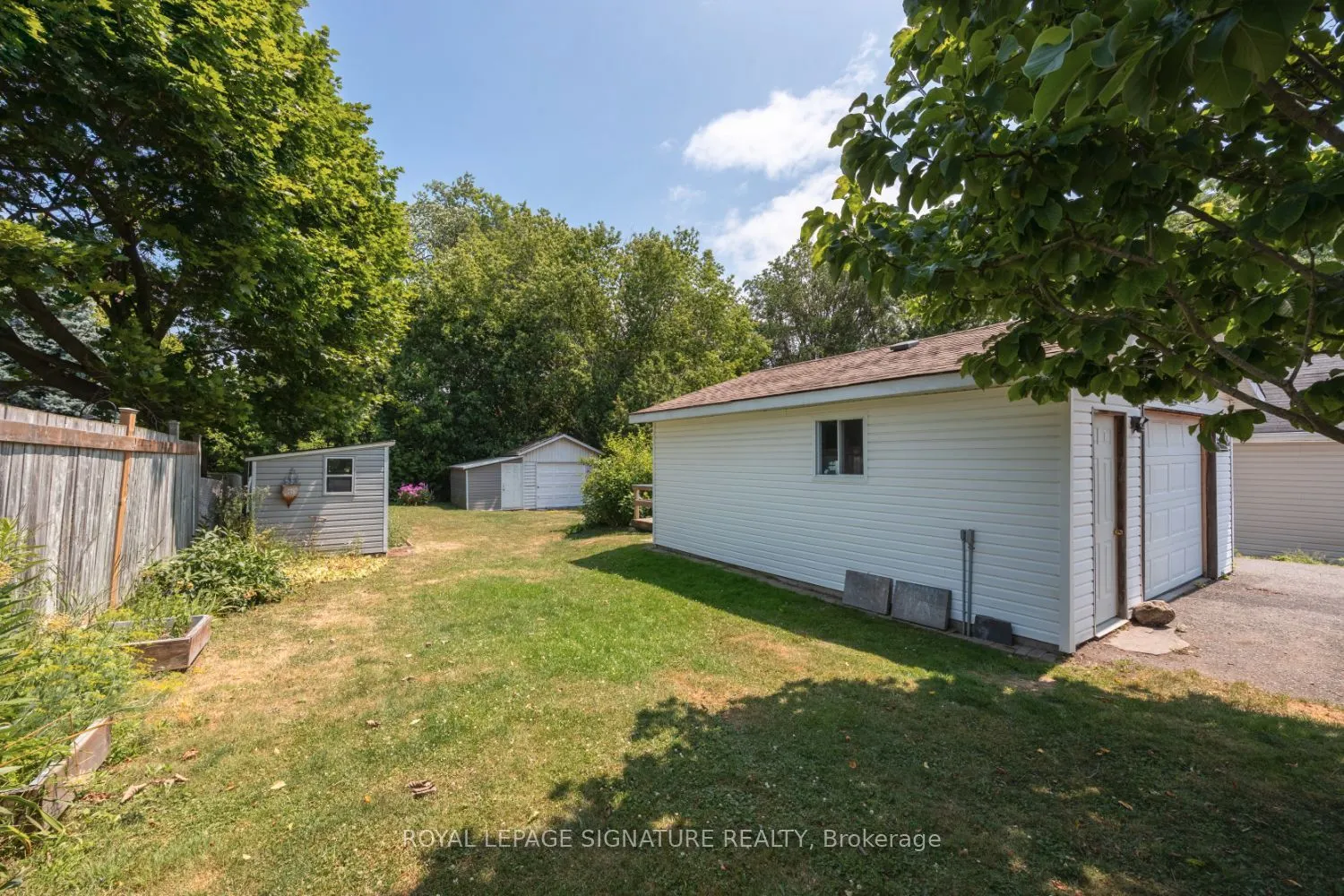 87 Hope Street S