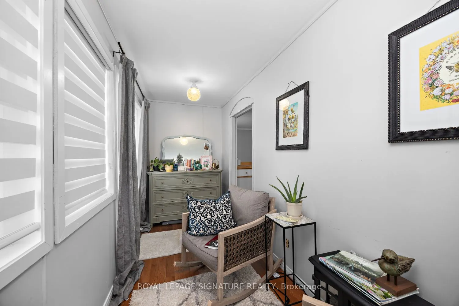 87 Hope Street S