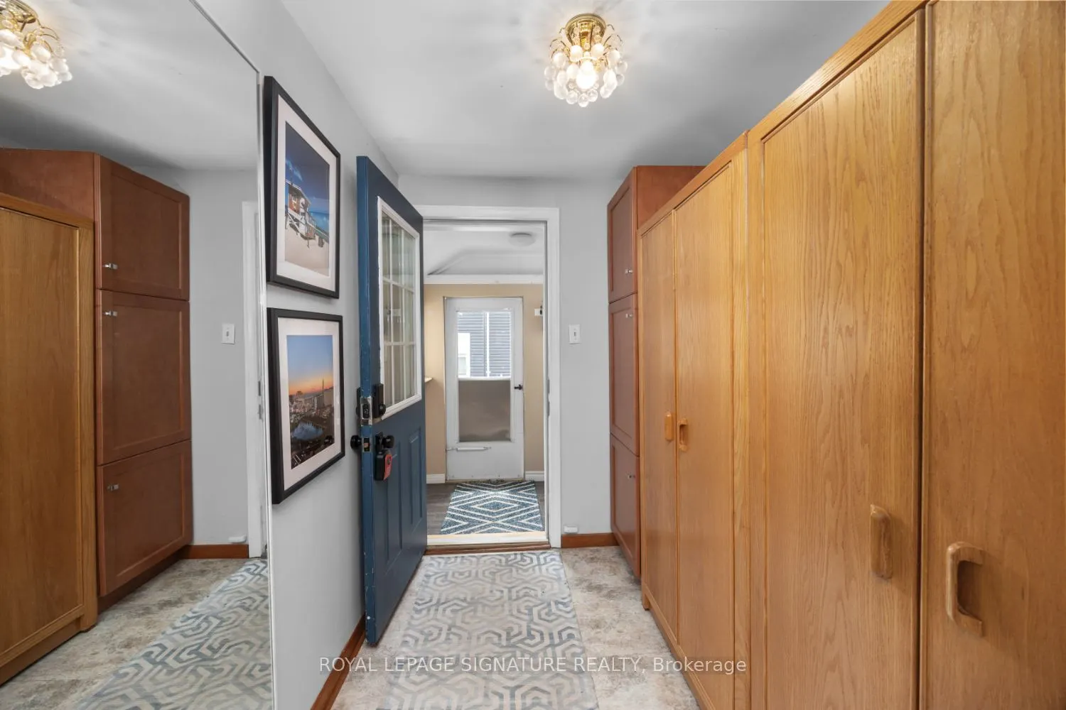 87 Hope Street S