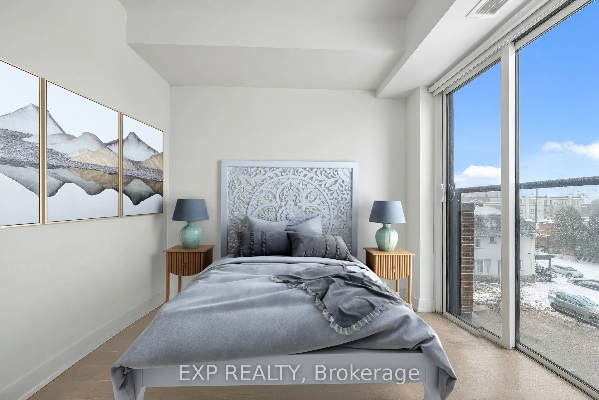 560 Rideau Street, #421