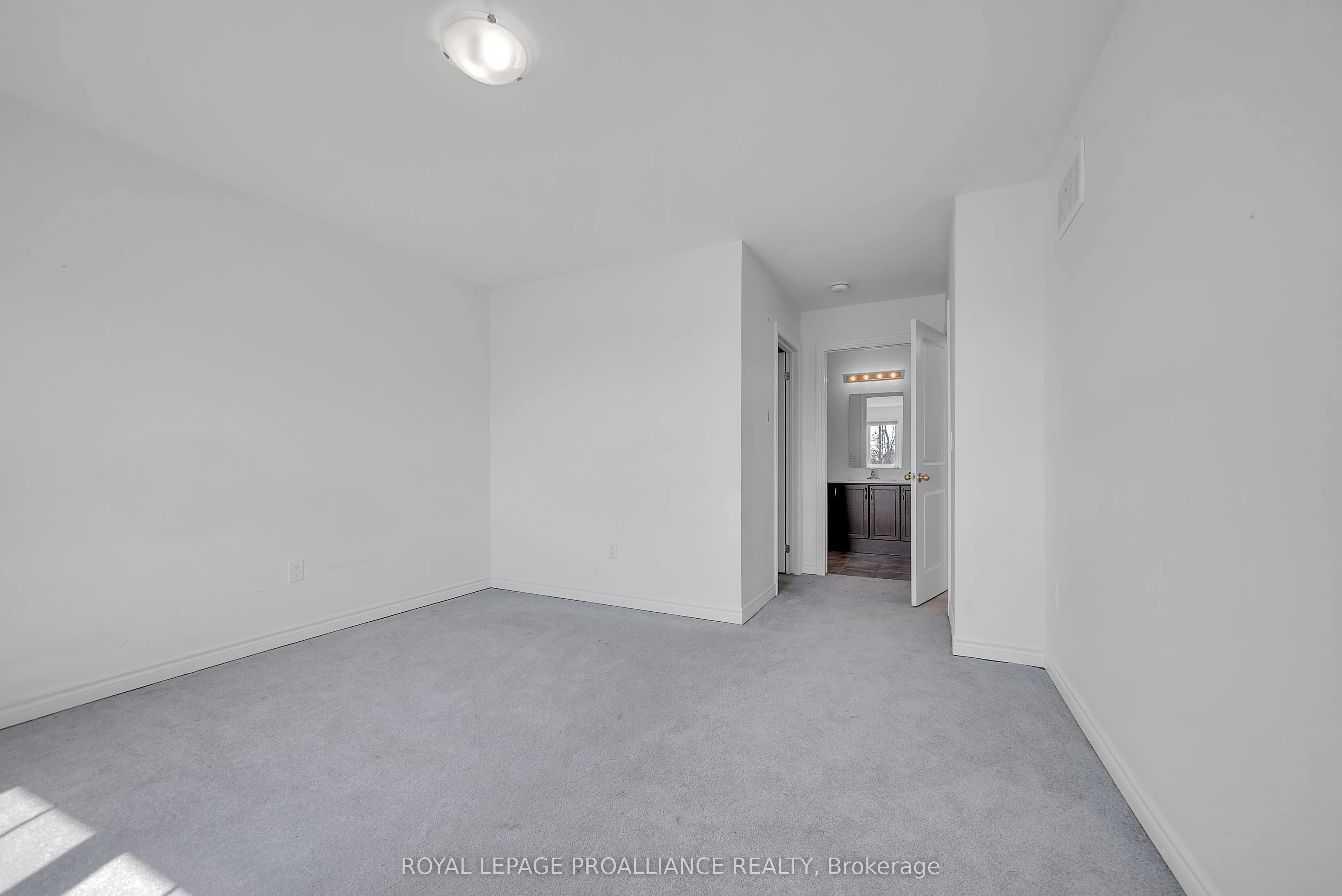 34 Lincoln Drive