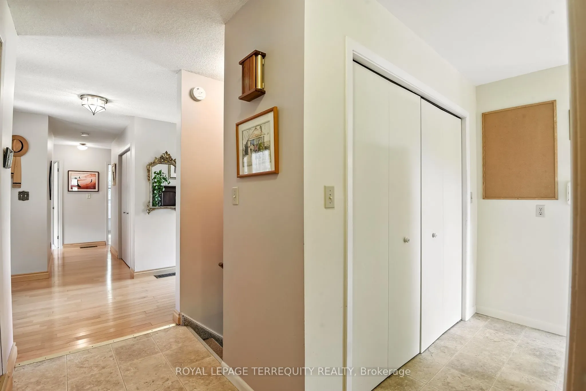 9 Concession Street W