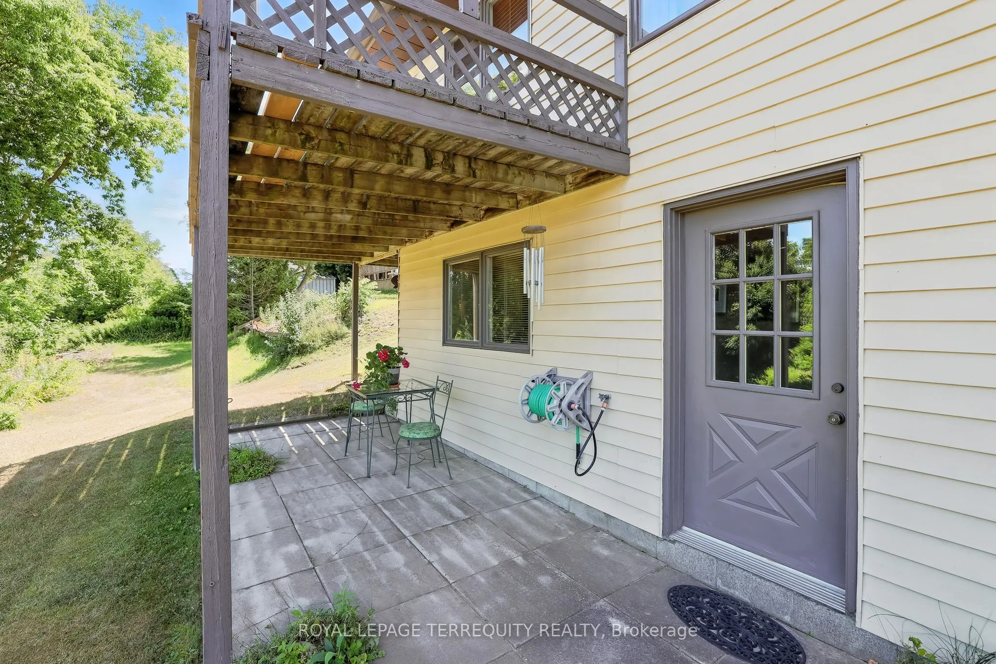 9 Concession Street W
