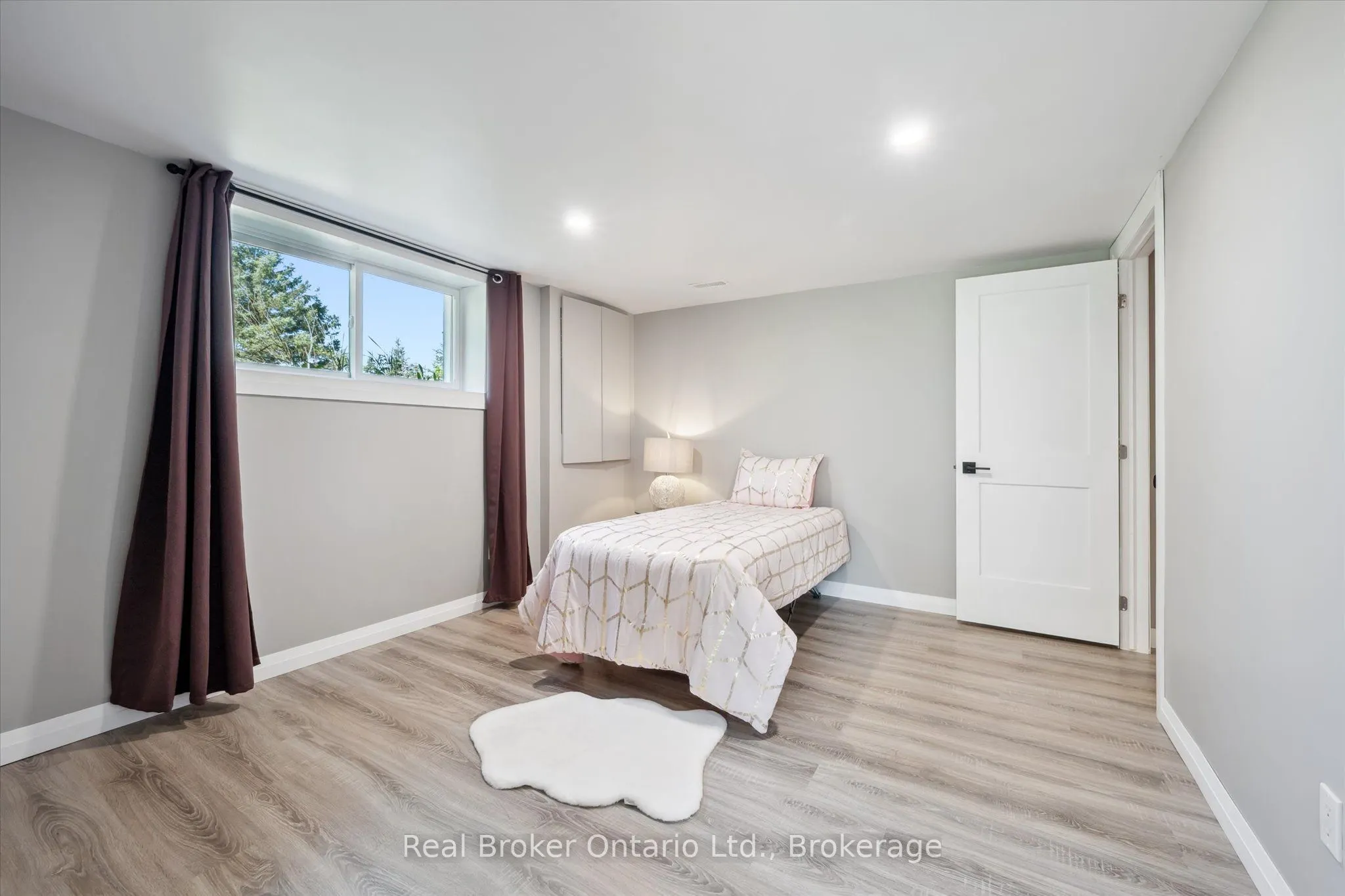 9435 Wellington Road 22