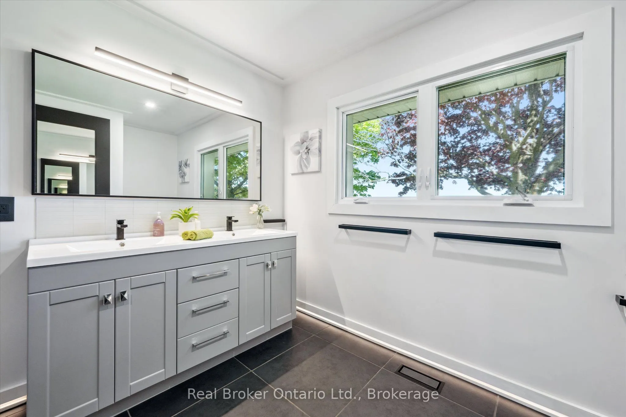 9435 Wellington Road 22