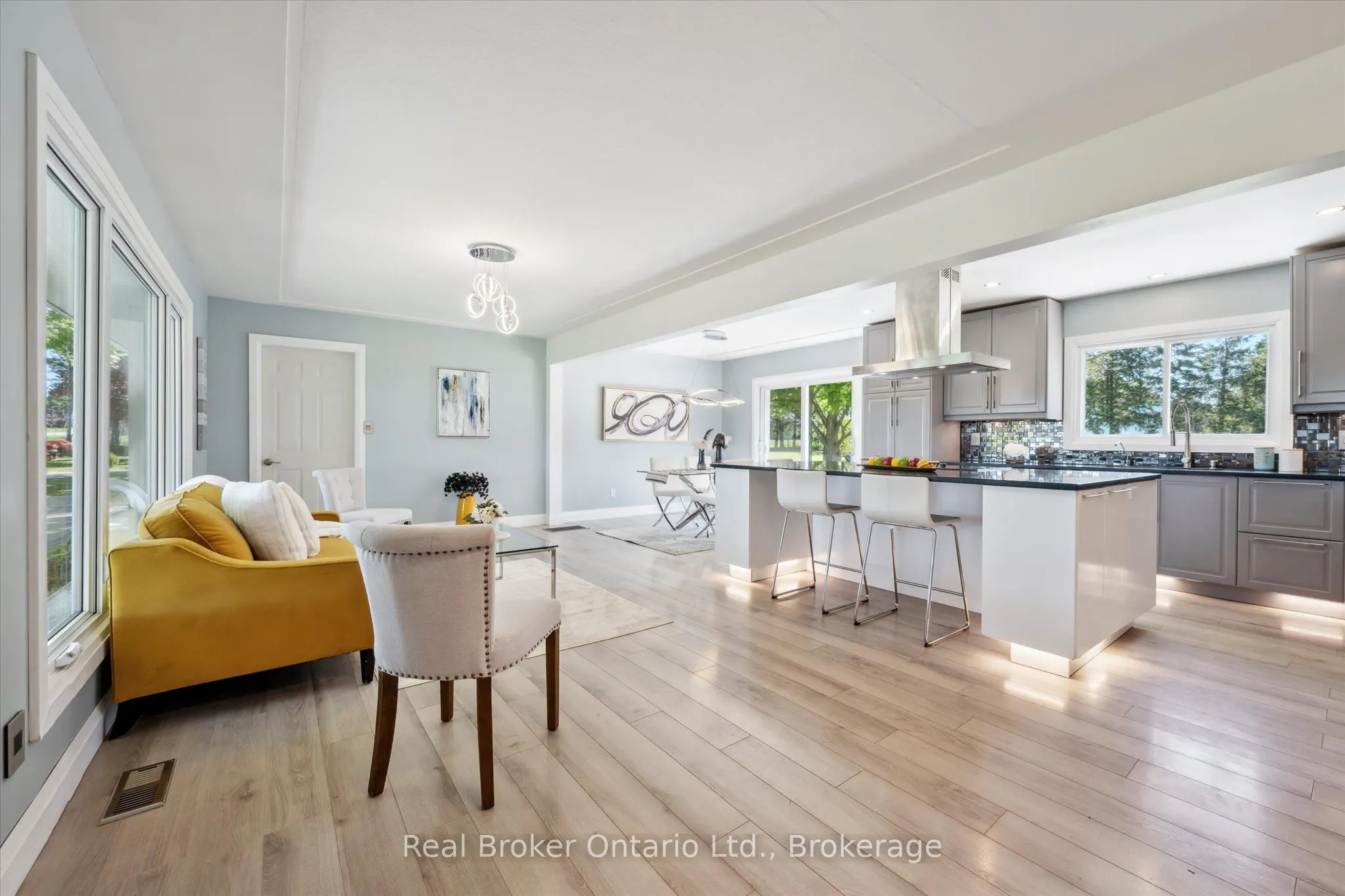 9435 Wellington Road 22