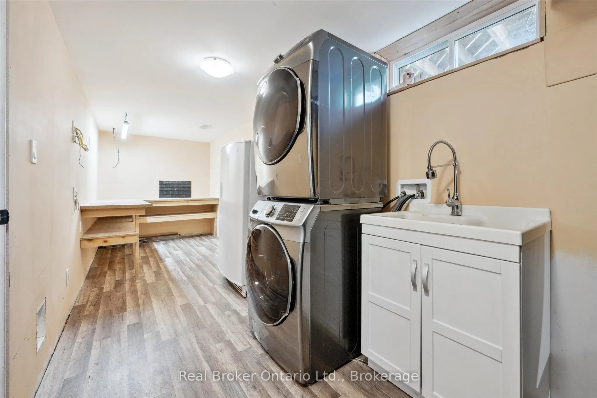 9435 Wellington Road 22