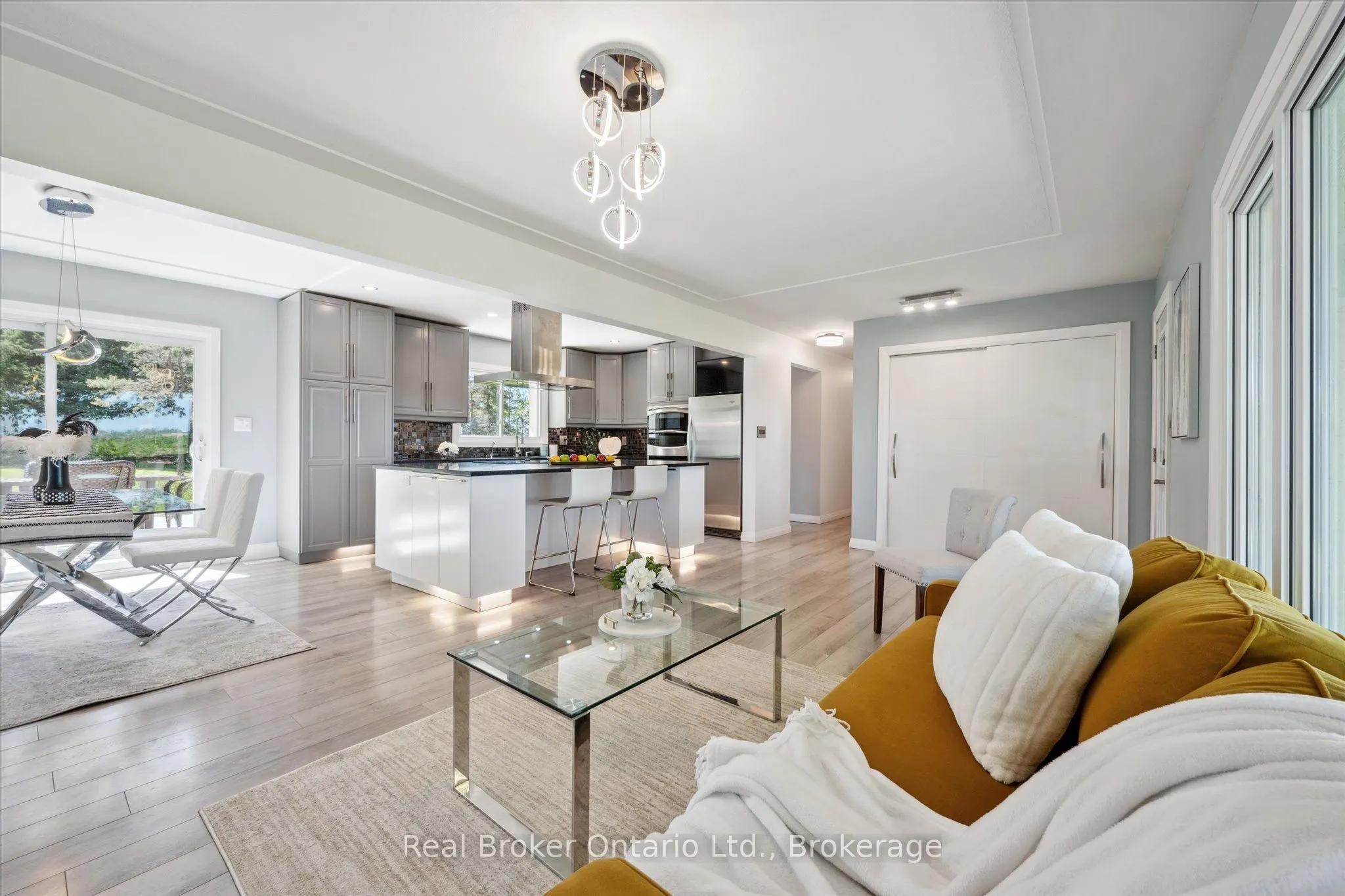9435 Wellington Road 22