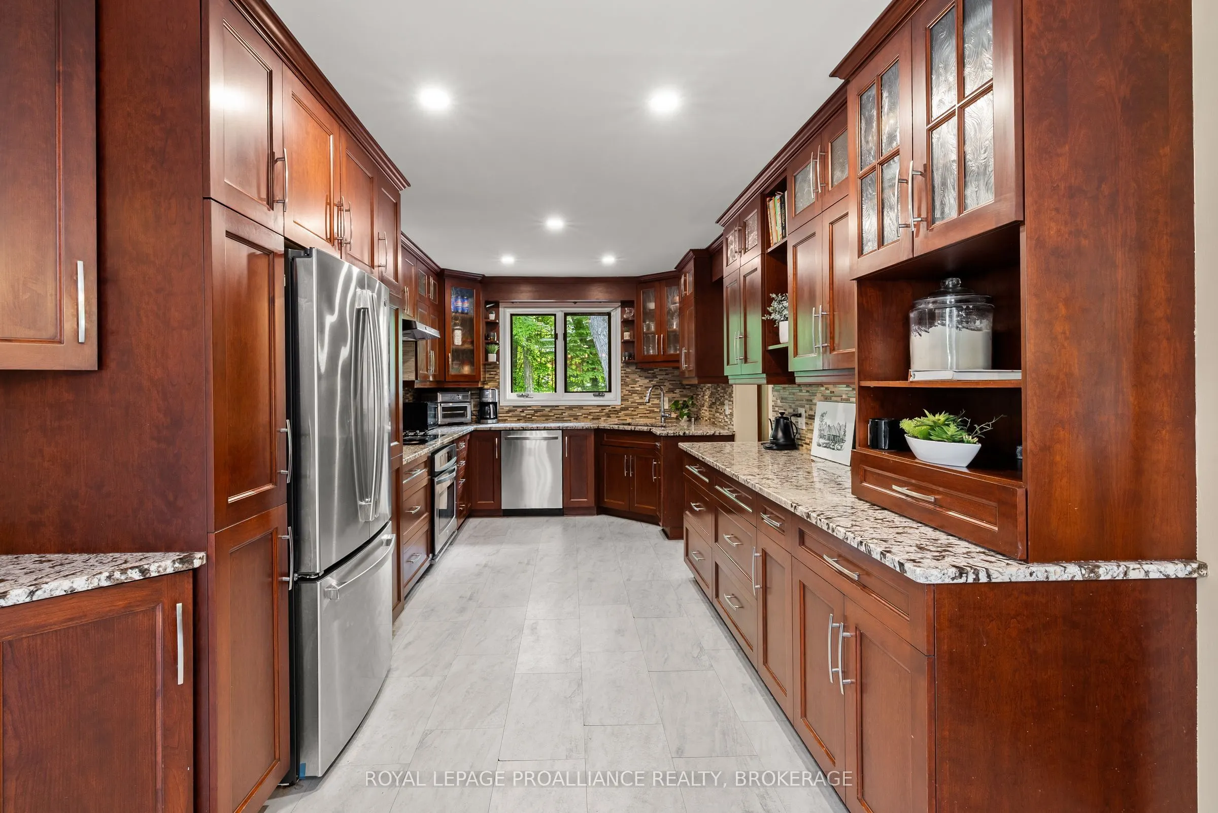 15 Forest Drive