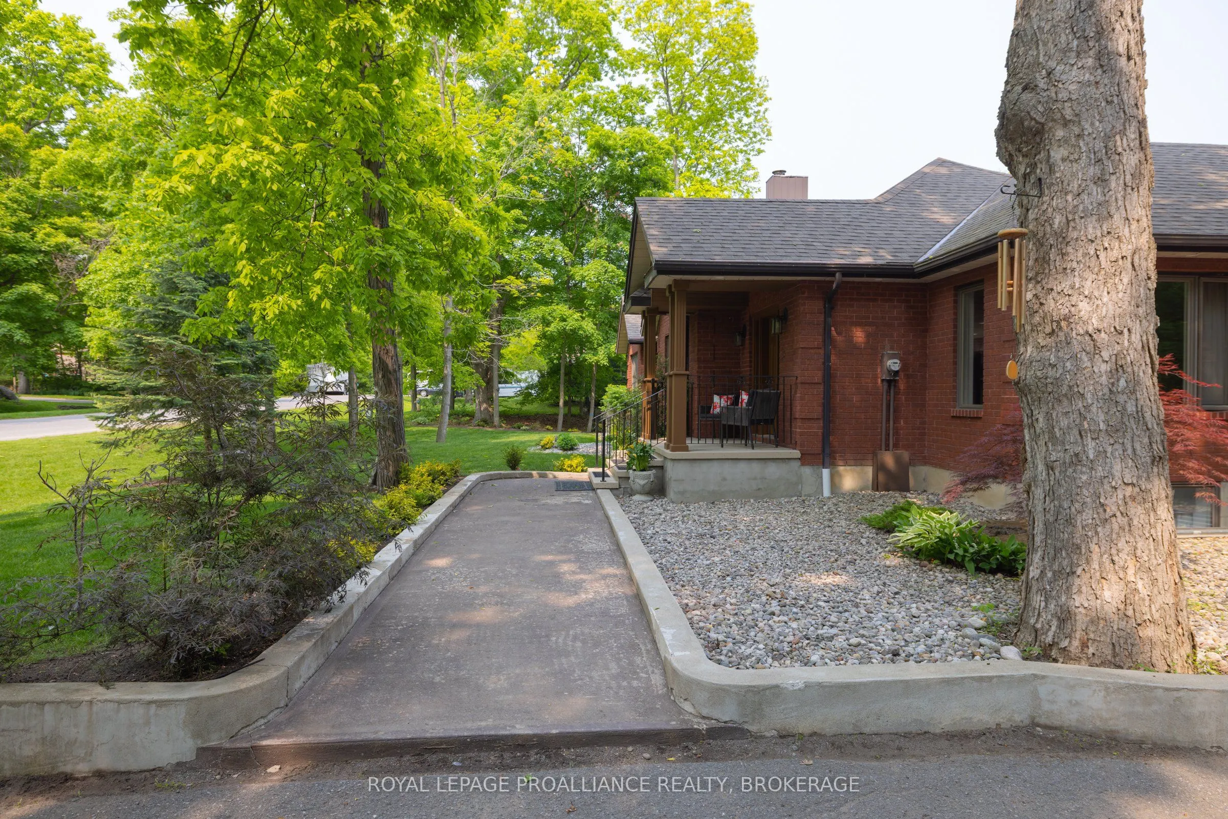 15 Forest Drive