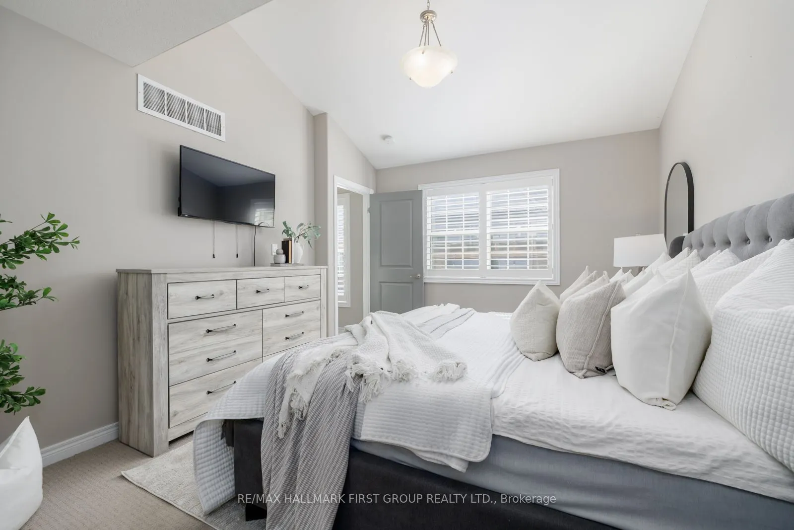 71 Greenaway Circle