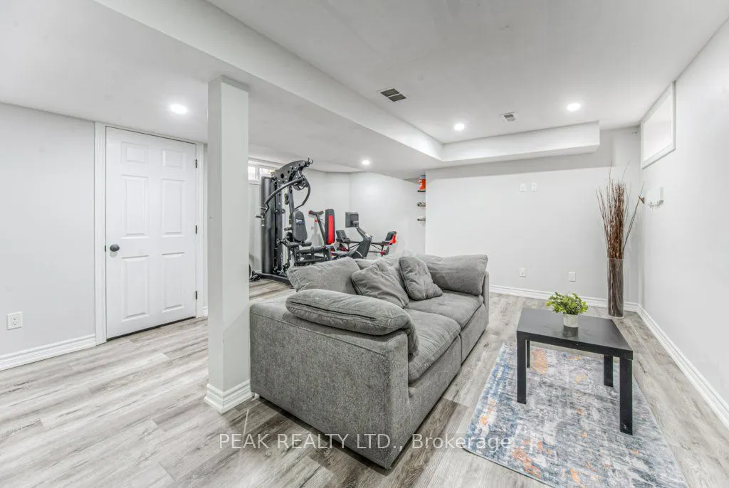 583 Windflower Crescent