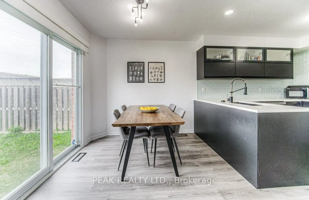 583 Windflower Crescent