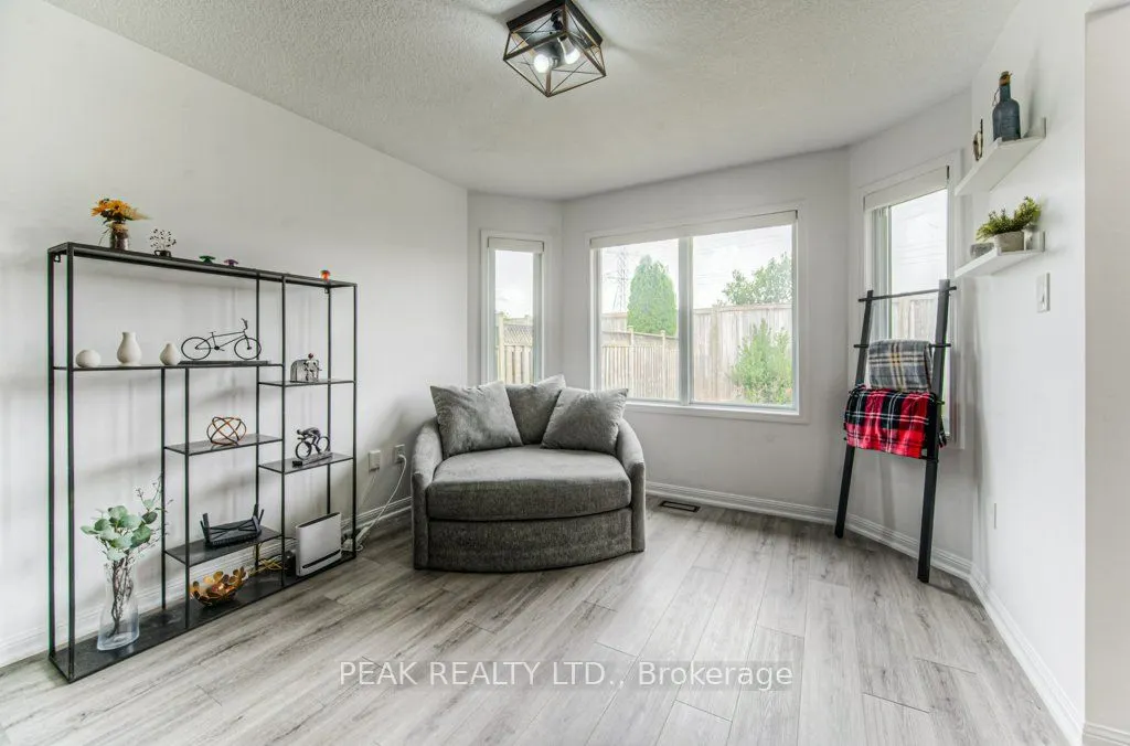 583 Windflower Crescent