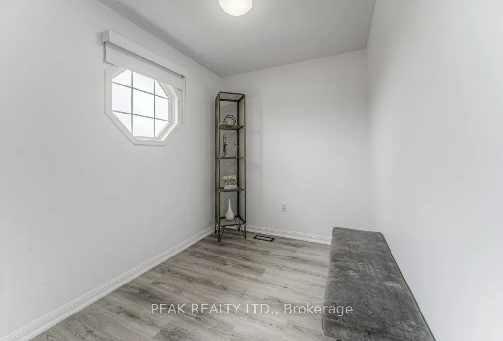 583 Windflower Crescent