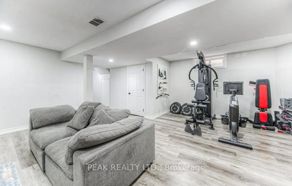 583 Windflower Crescent