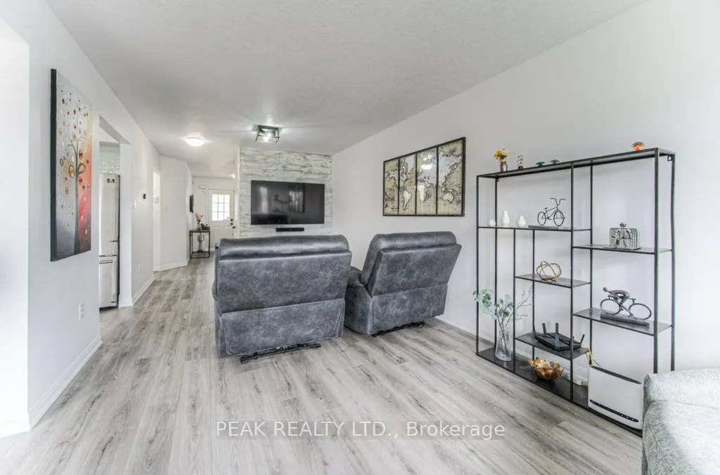 583 Windflower Crescent