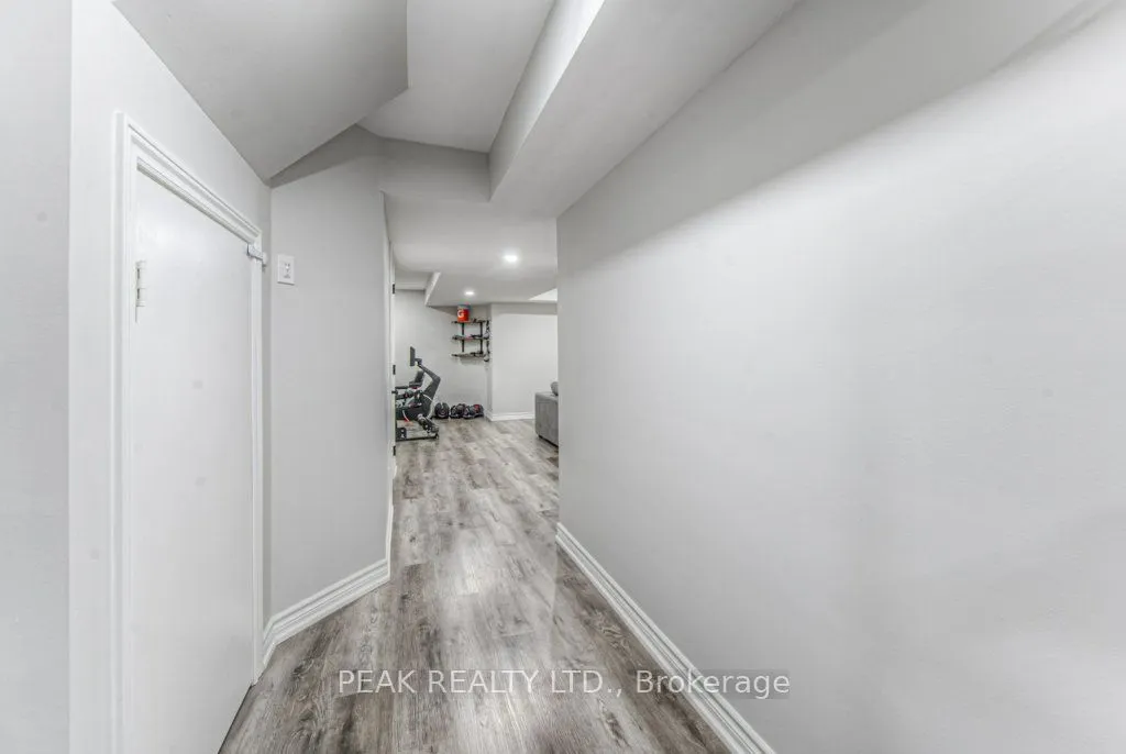 583 Windflower Crescent